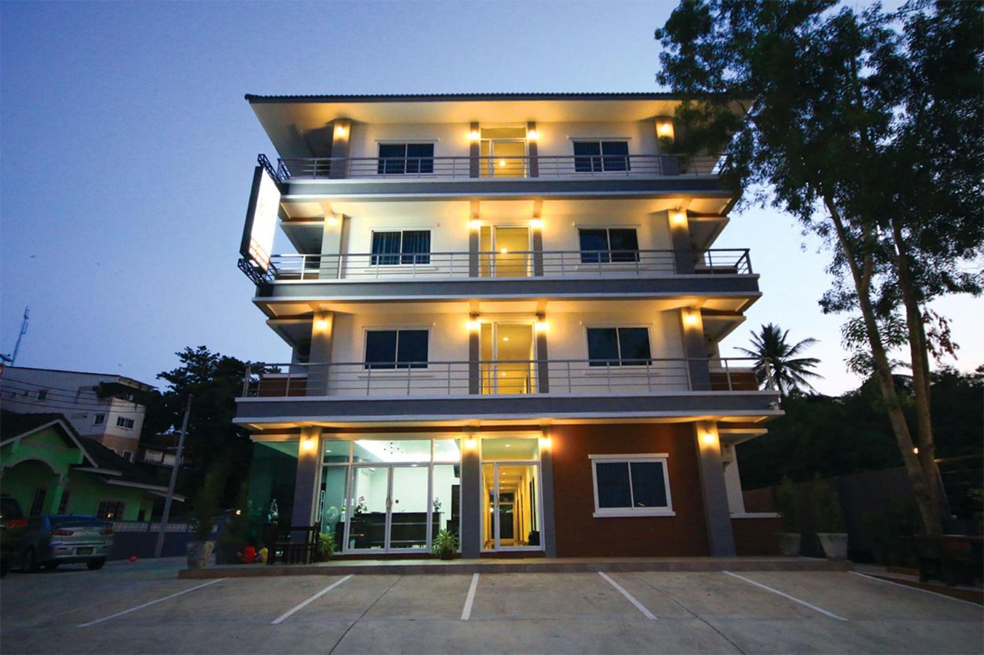 Aparthotel Baan Samrarn 2*