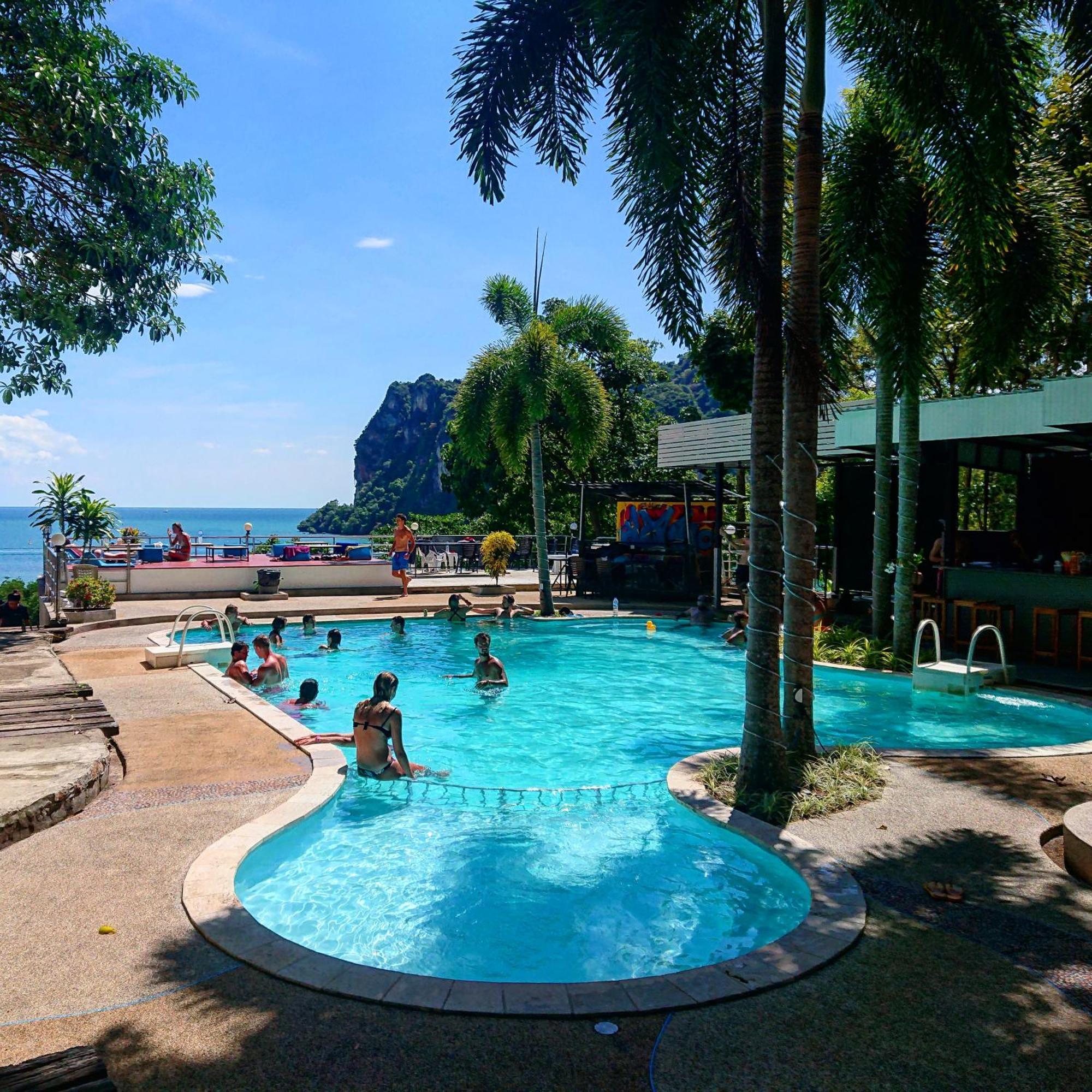 Blanco Hideout - Youth 18 To 35 Only Resort Railay Beach