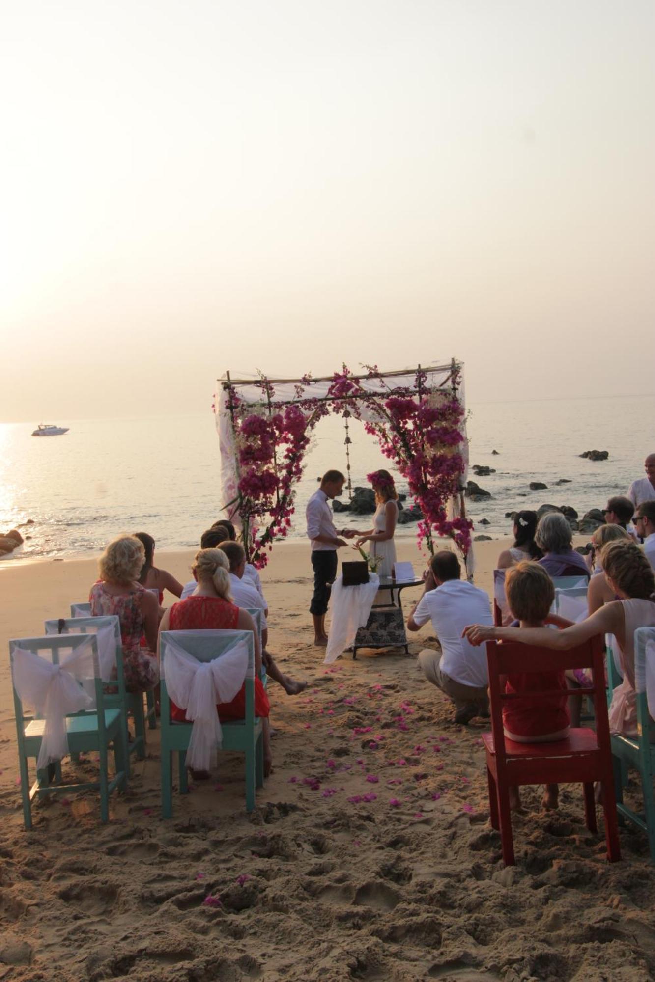 Heaven Beach Resort & Art Resort Koh Phayam