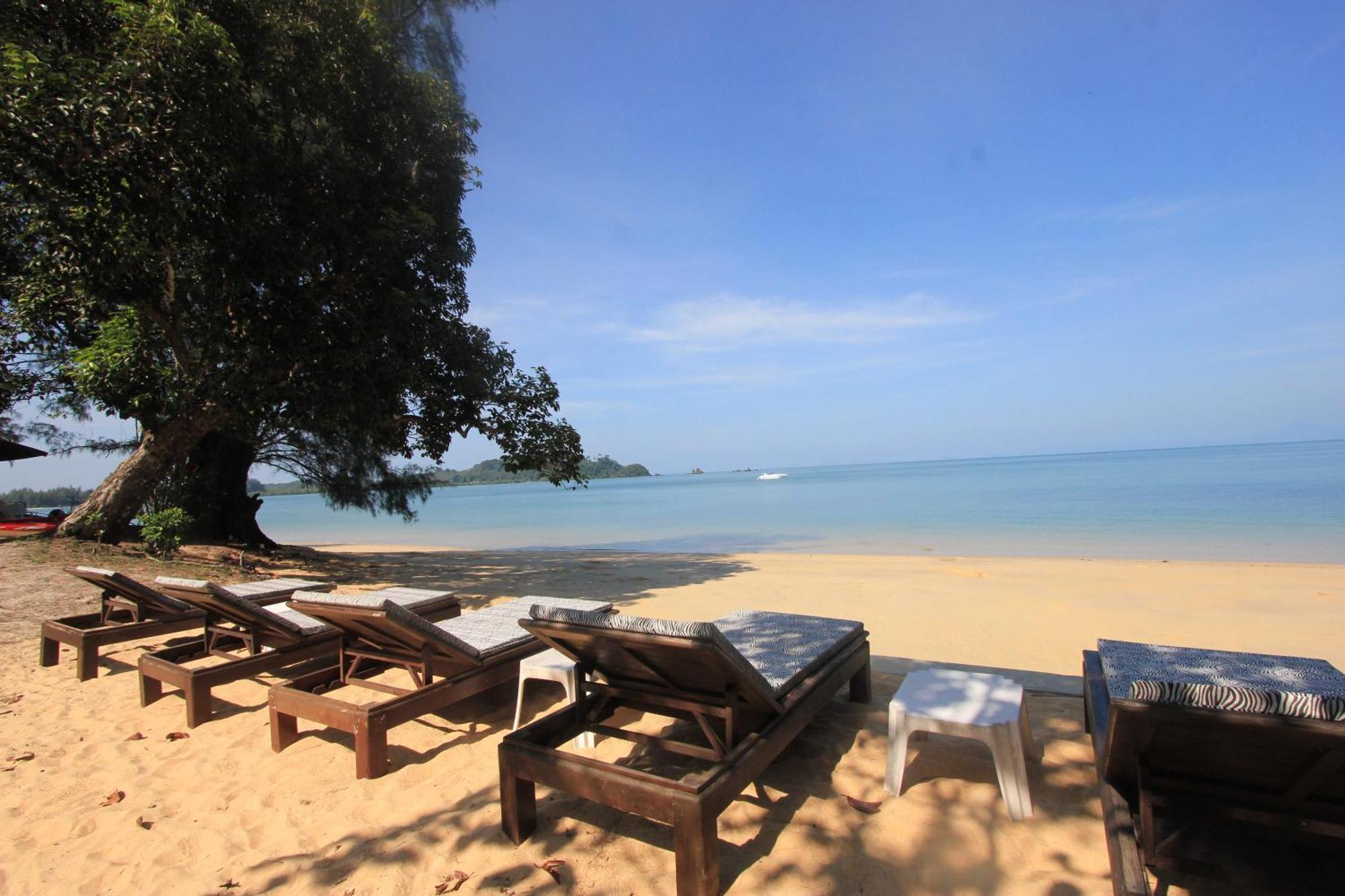 Resort Heaven Beach Resort & Art Koh Phayam