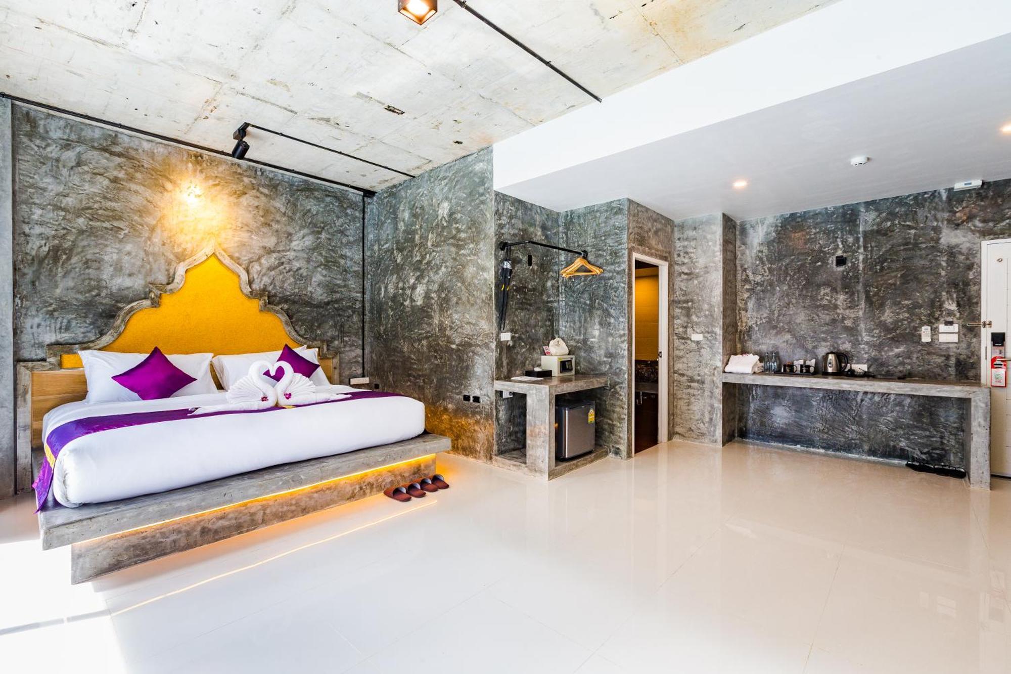 Hotel Maneetel Krabi Beachfront-sha 4*