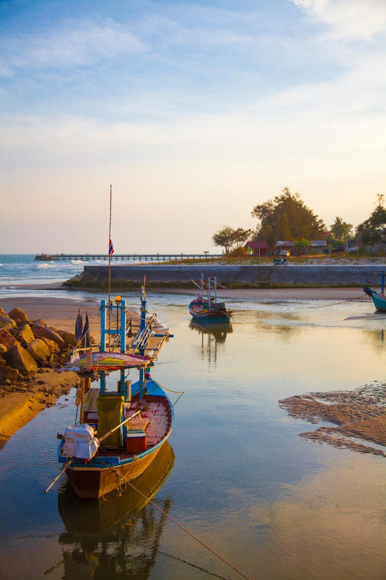 Absolute Beachfront Holiday home Ban Huai Yang
