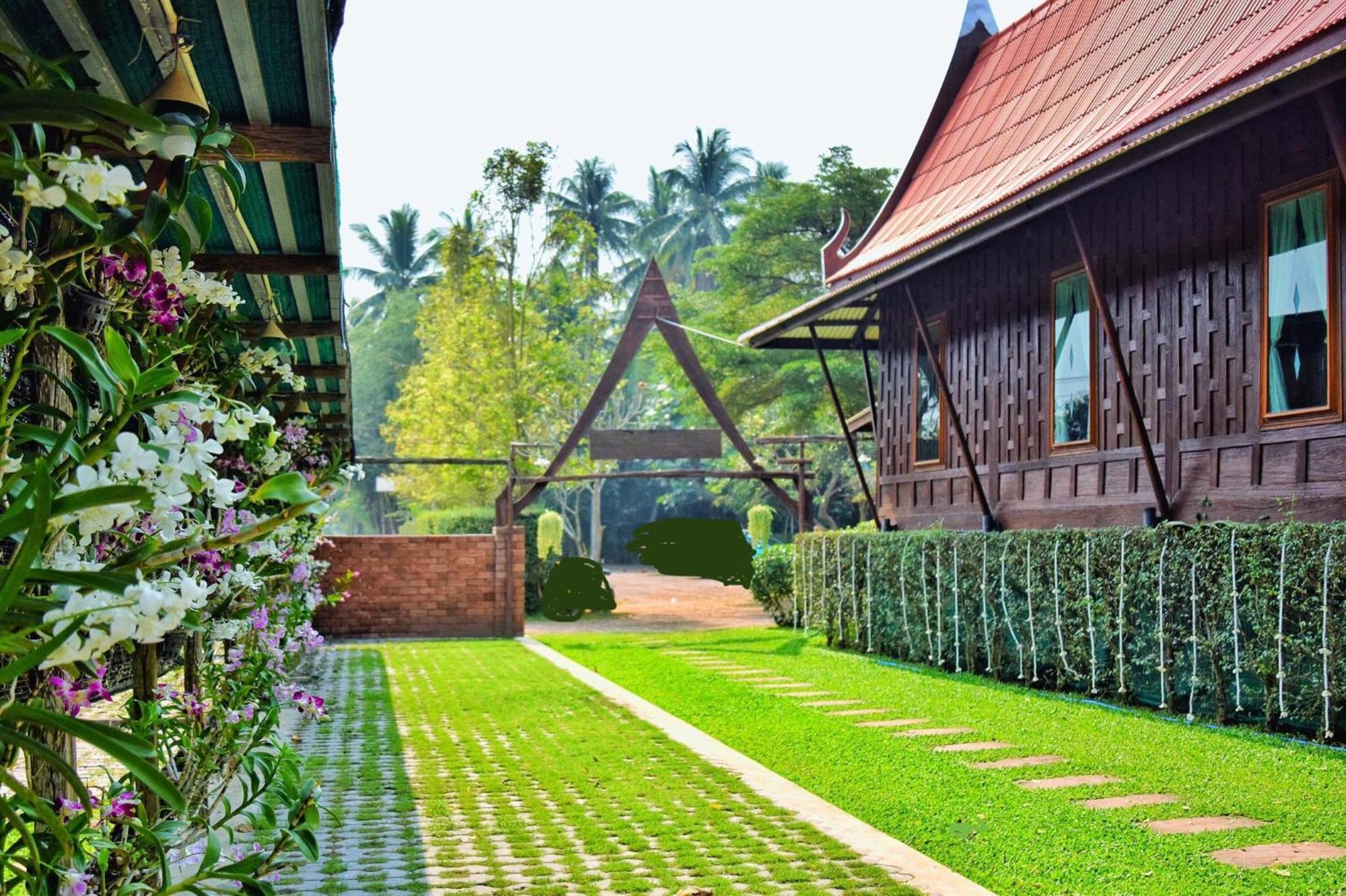 บ้านกรนรา Baan Kornnara 3*