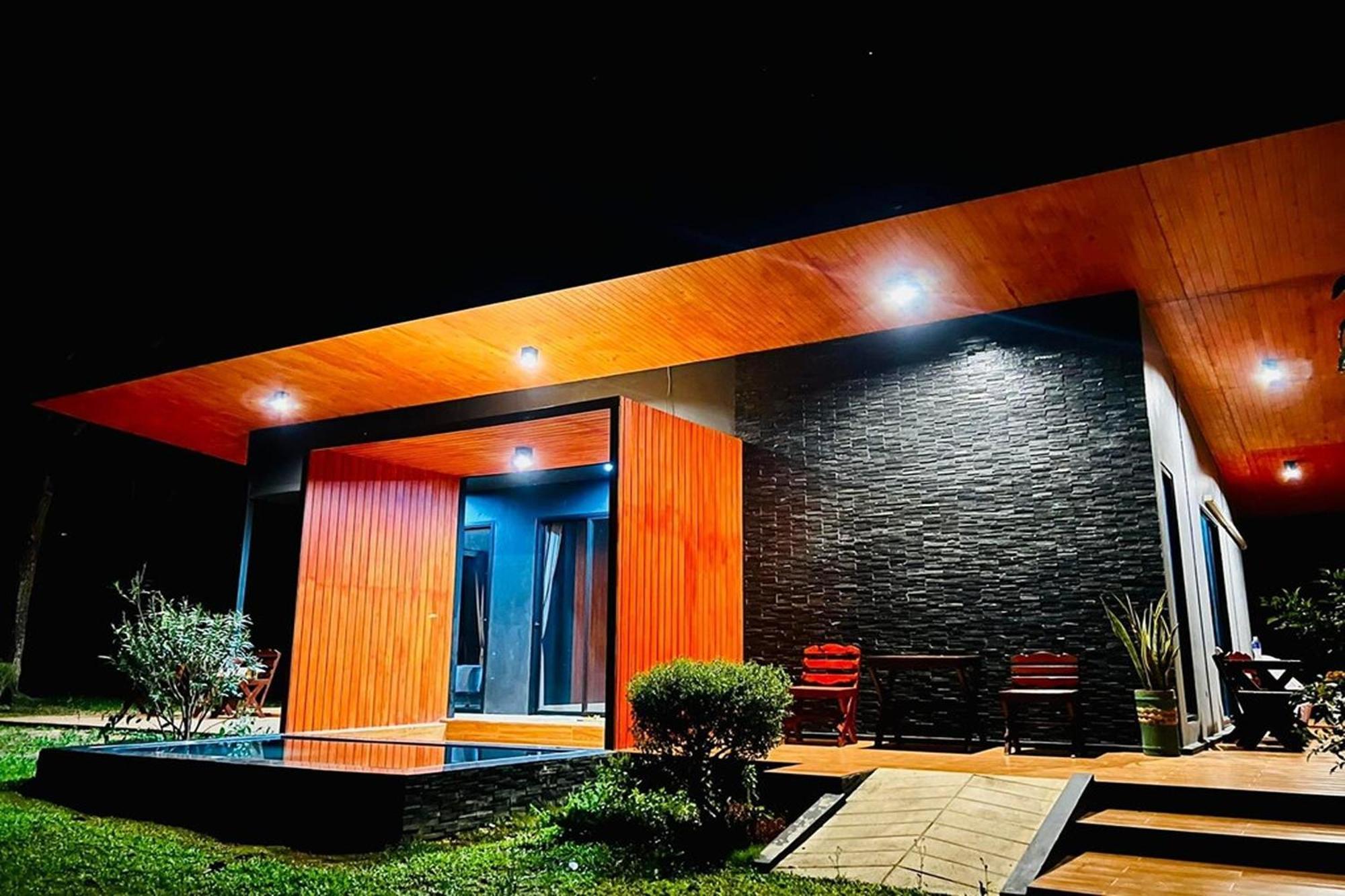 Forest Hill Resort
