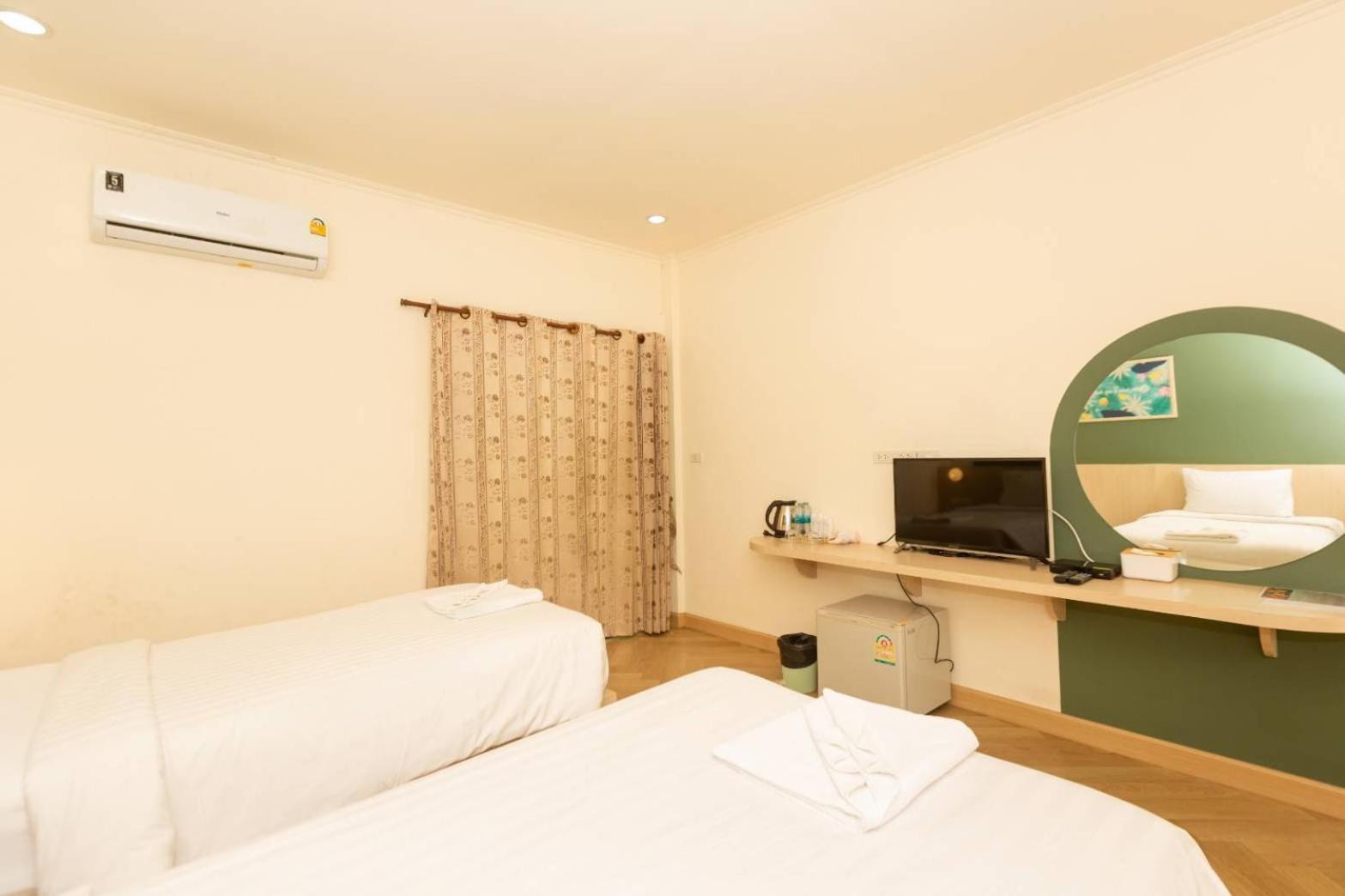 Sky View Hotel 4*