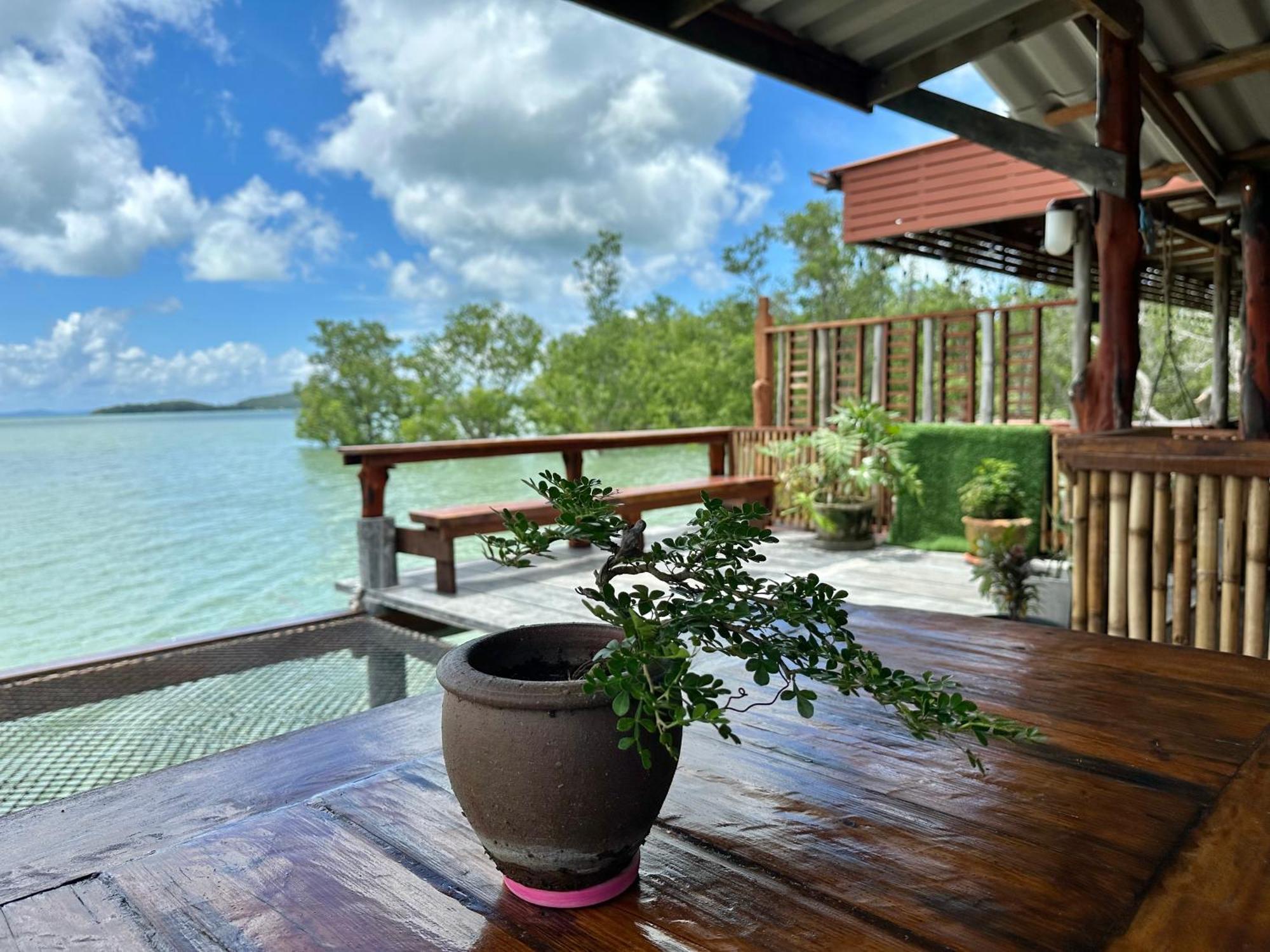 Lanta Sabai Day House