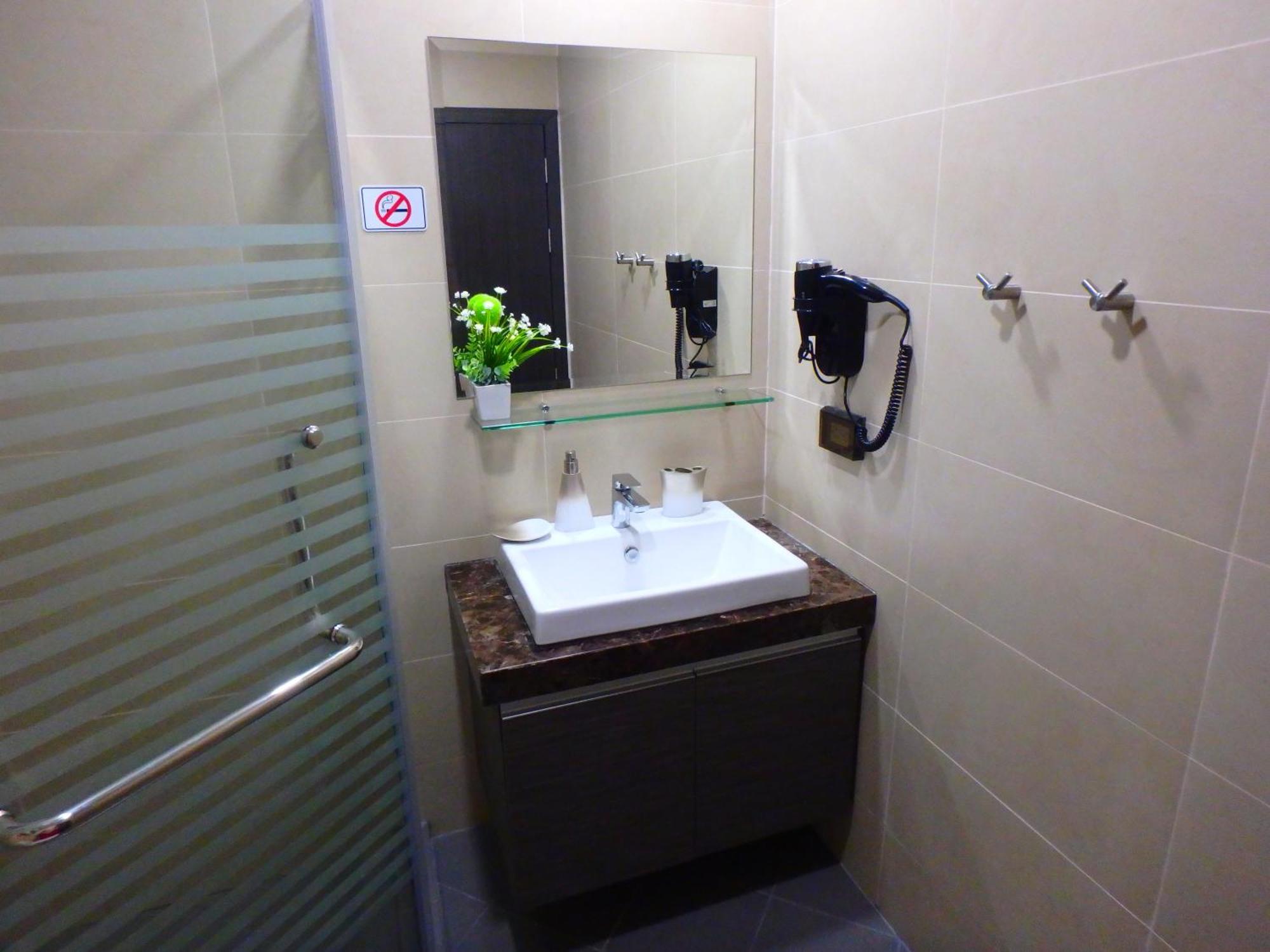 Apartment Luxury Class Vip, 5 Minutes Walk To The Sea, Jomtien, Up To 6 People *