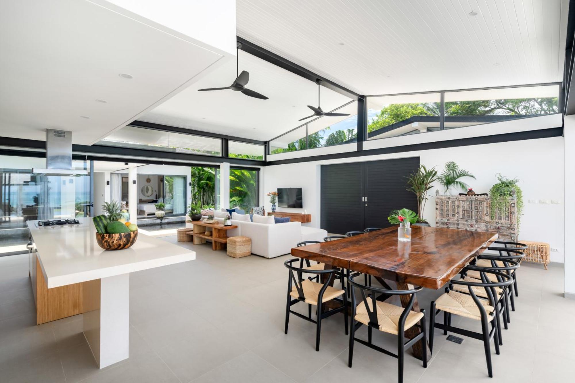Twin North - 5 Bedroom Luxury Front Villa *