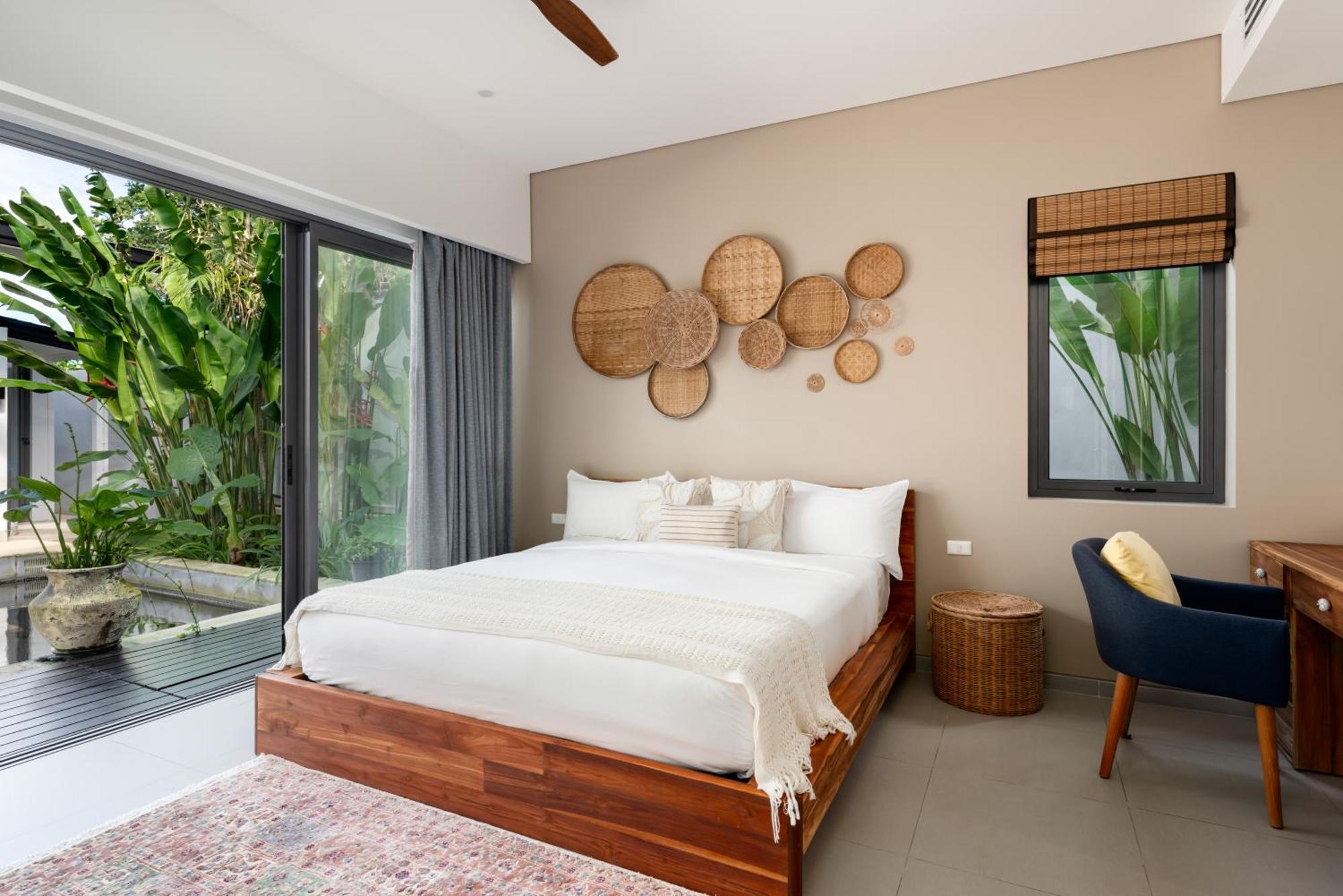 Twin North - 5 Bedroom Luxury Front * Khok Kloi