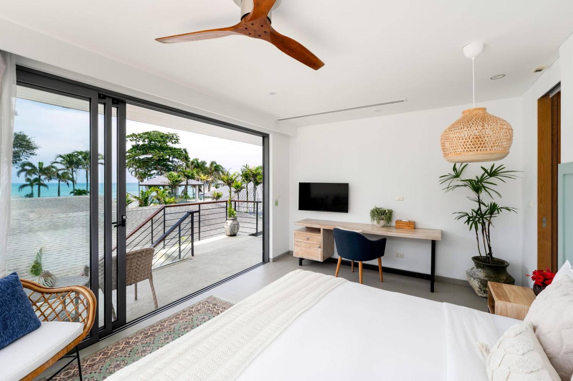 Twin North - 5 Bedroom Luxury Front * Khok Kloi