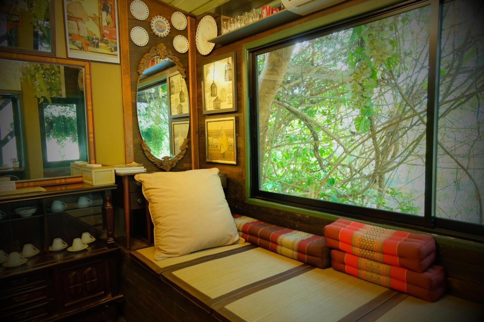 Ban Mai Vintage Resort *