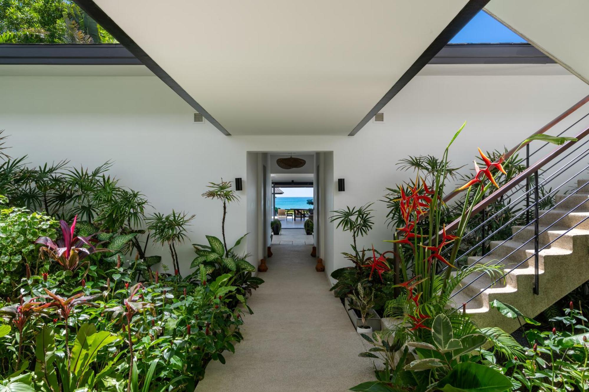 Twin - 10 Bedroom Luxury Front *