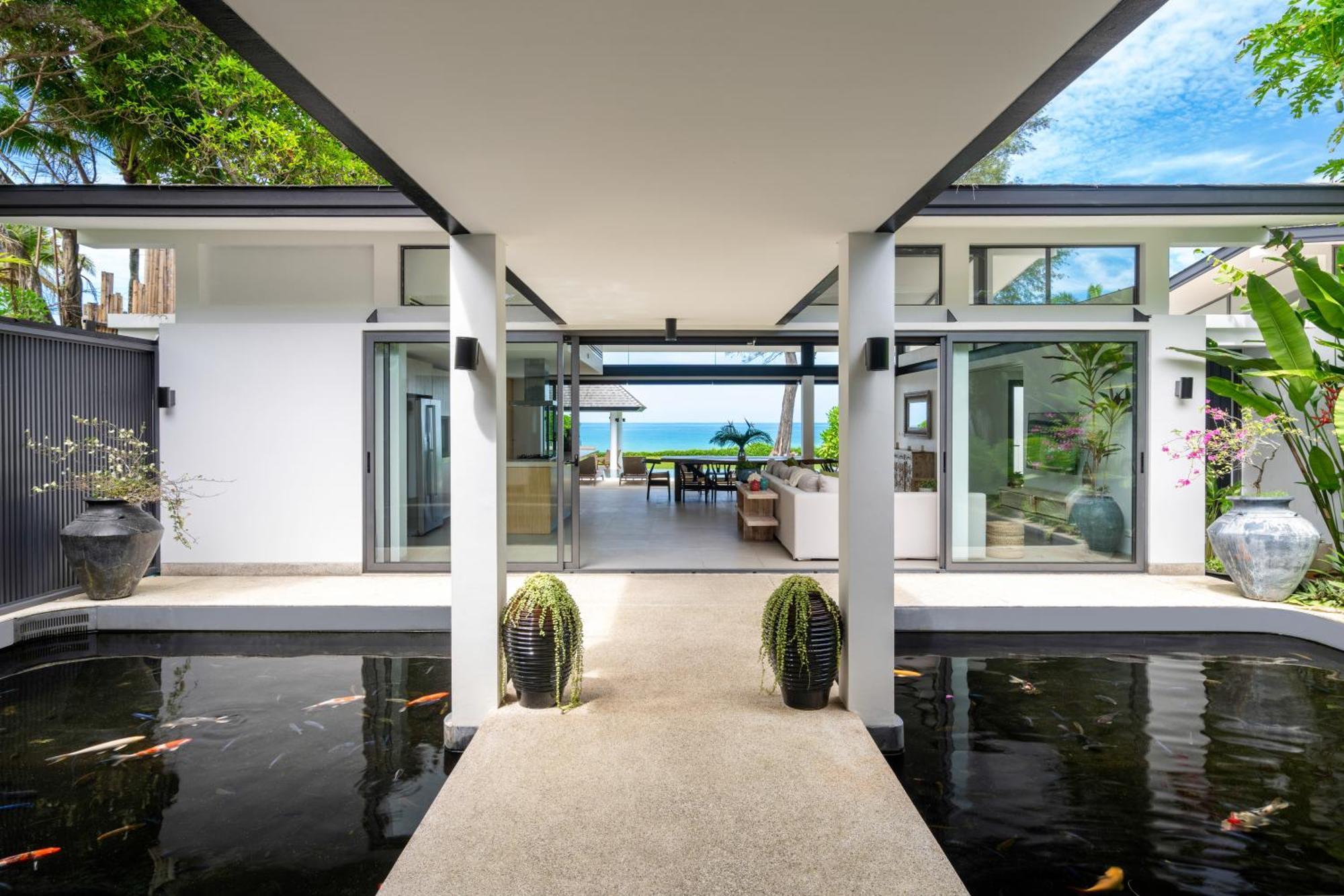 Twin - 10 Bedroom Luxury Front *