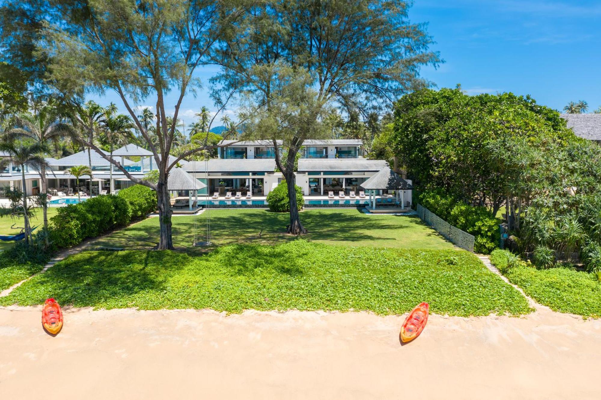 Villa Twin - 10 Bedroom Luxury Front *