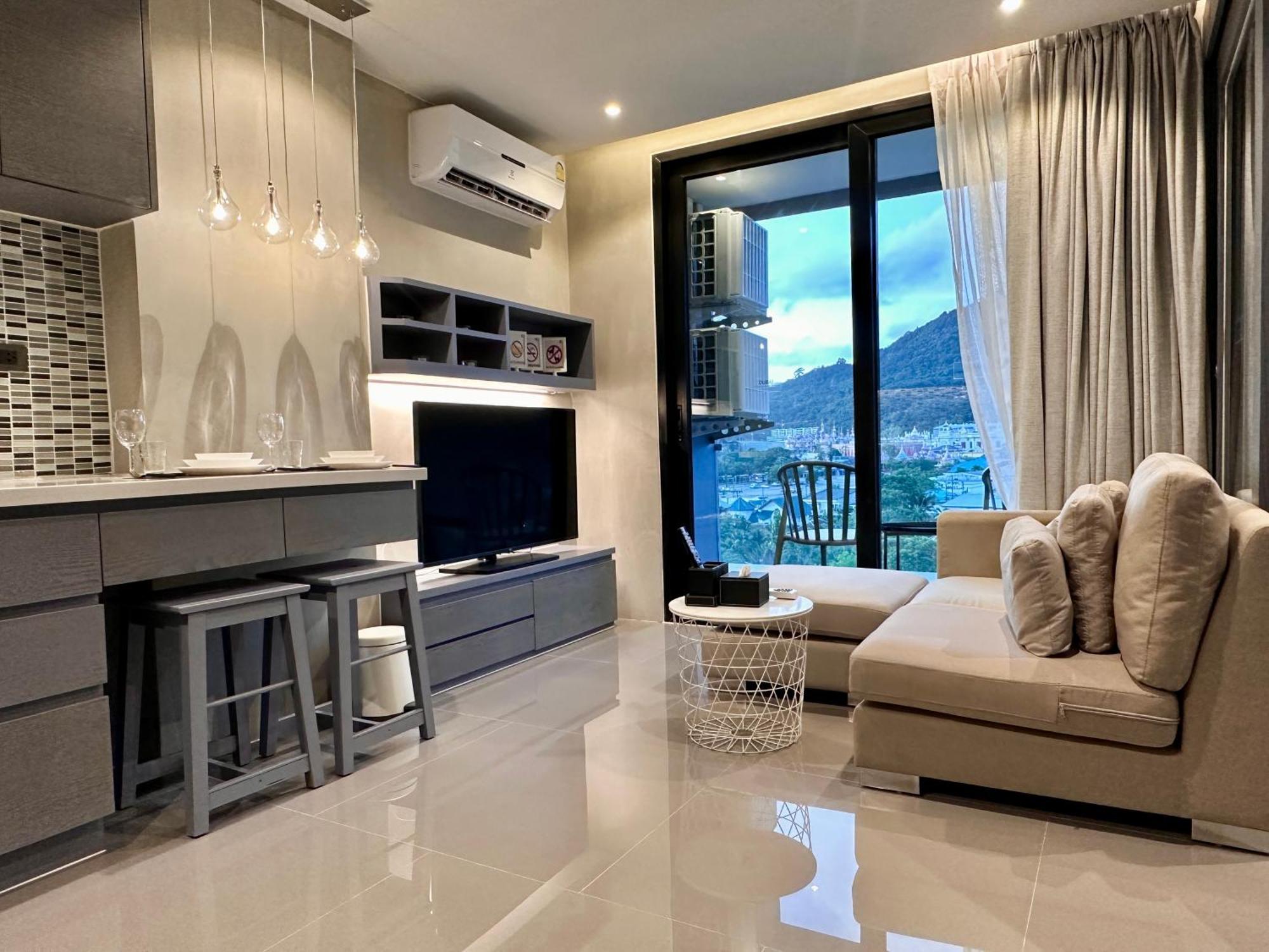 D68 Exclusive Junior Apartment Kamala Beach