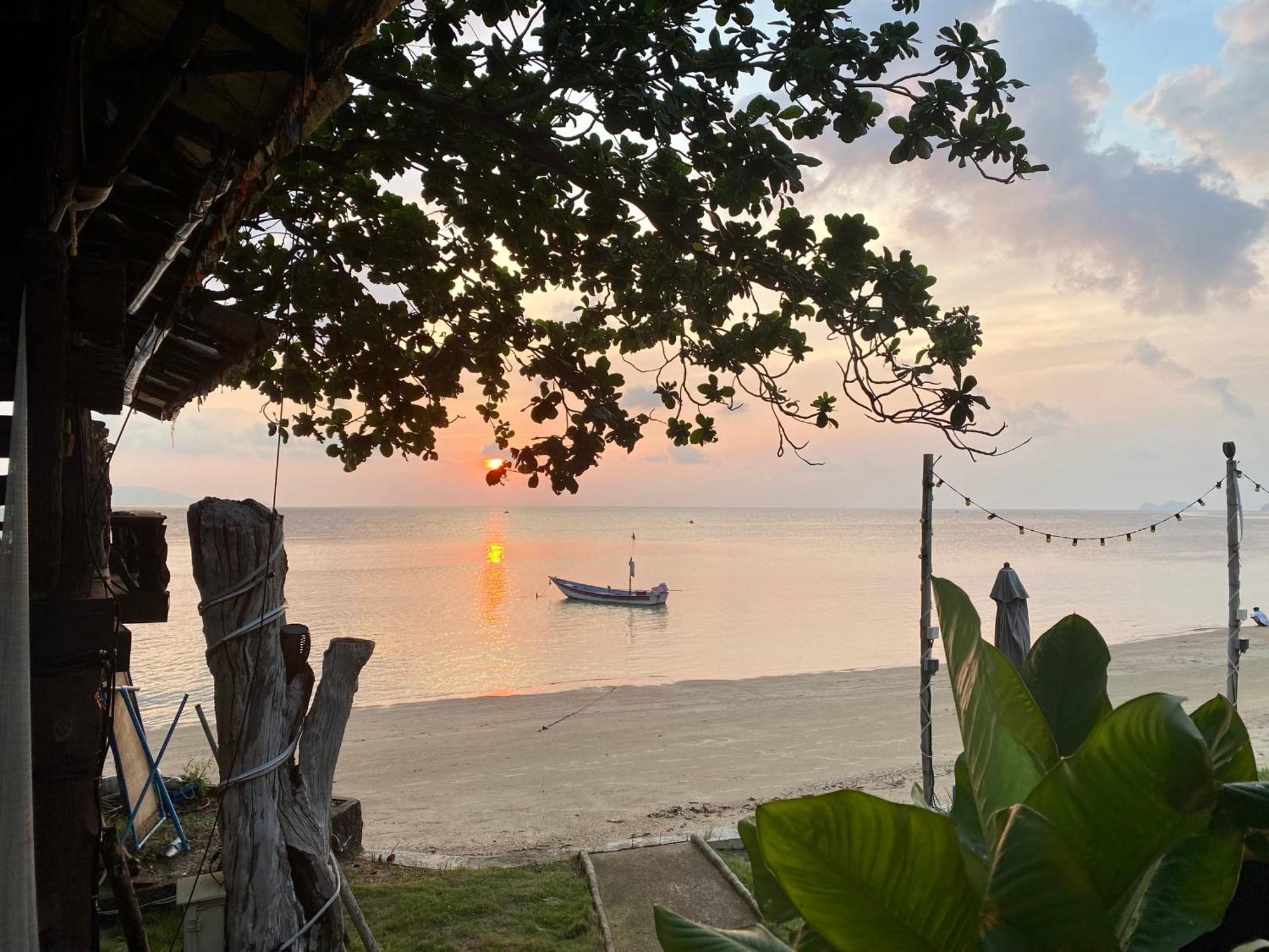 Resort Rainbow Haadrin Koh Phangan 2*