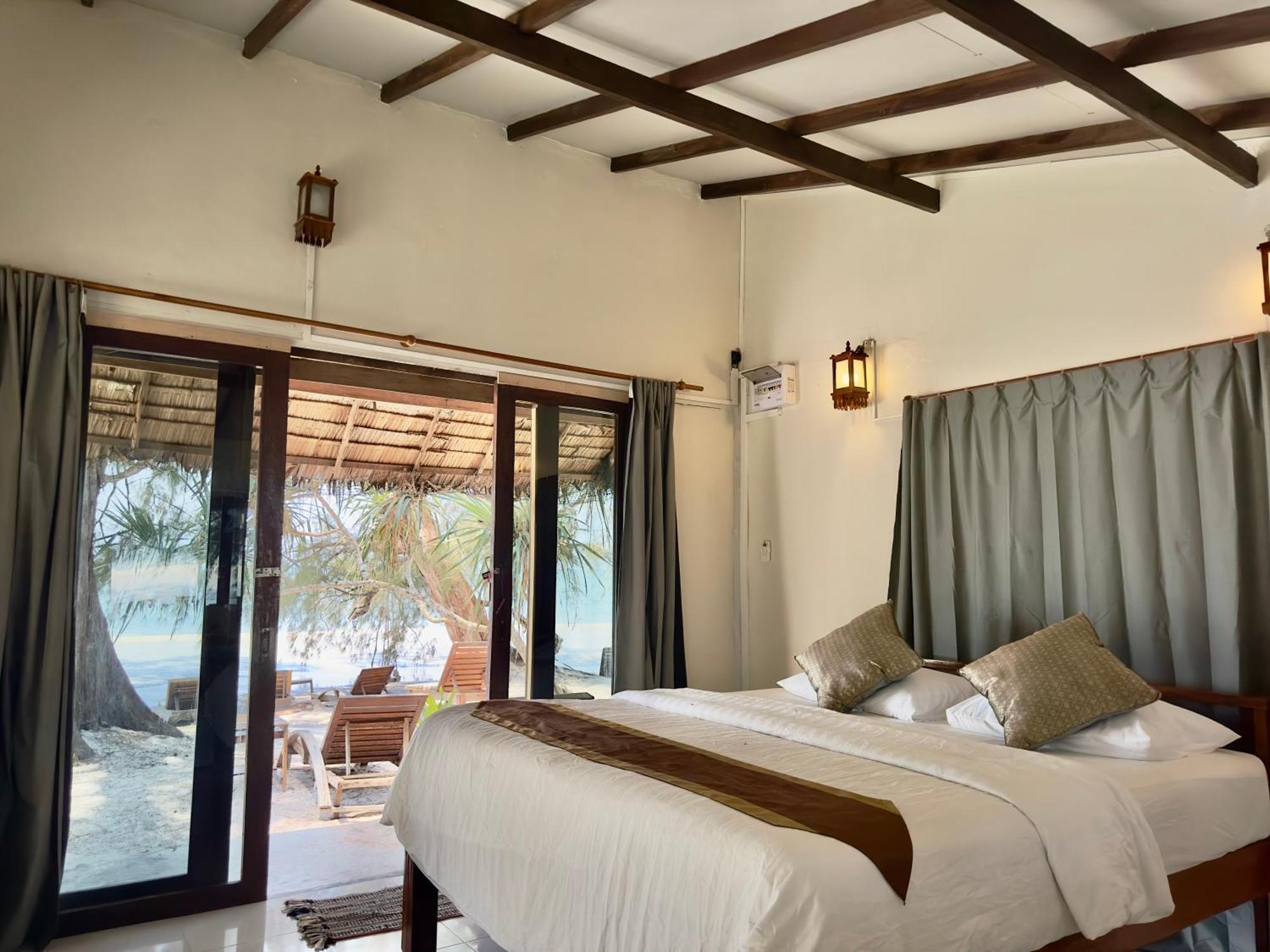 La Ong Lay Resort 2*