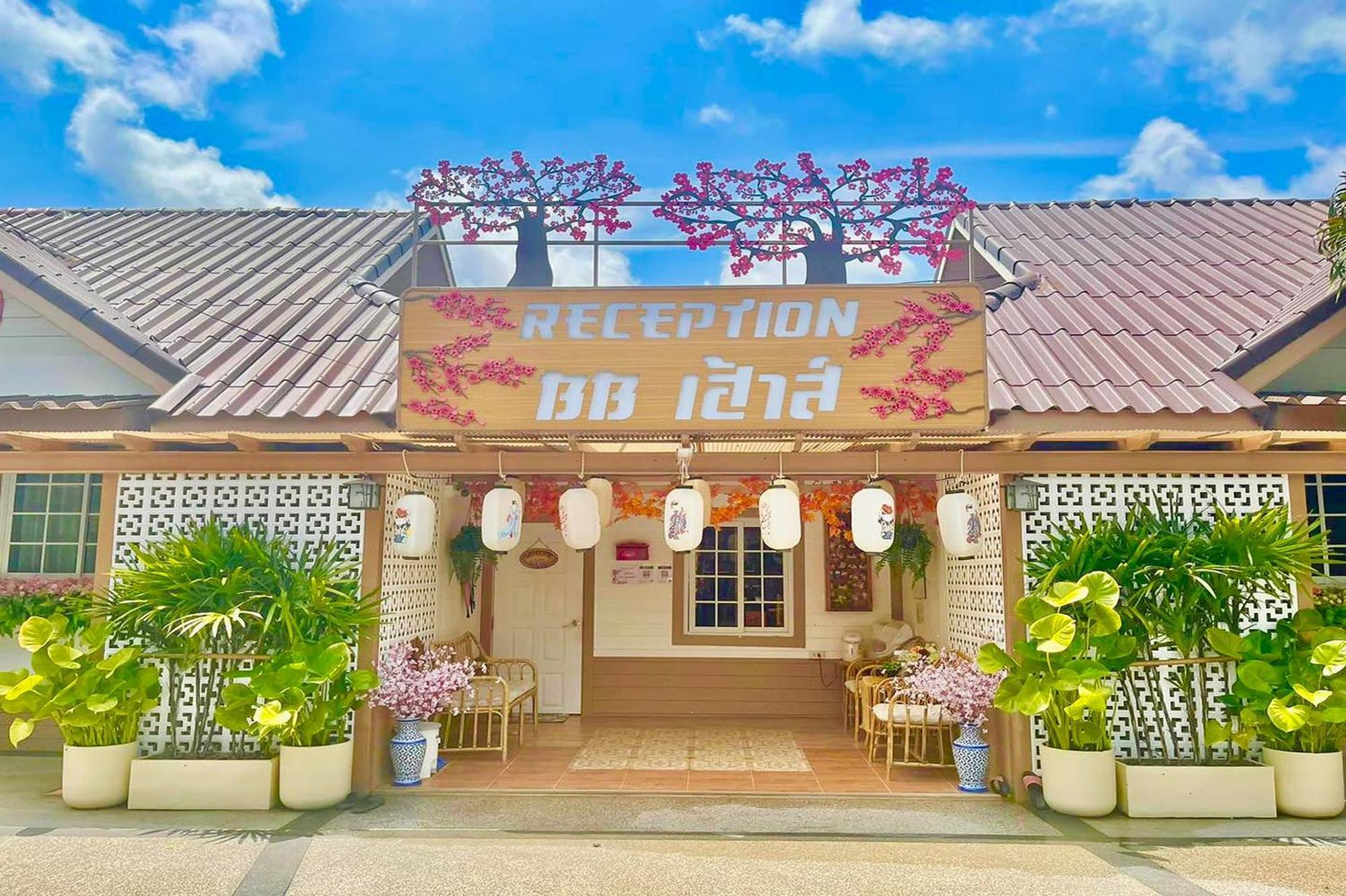 Resort Bb House & *
