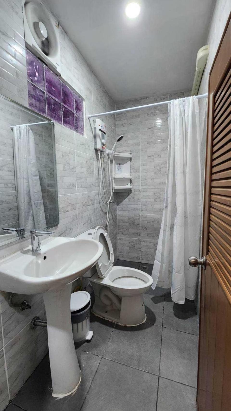 Samet Lucky's Guest house *