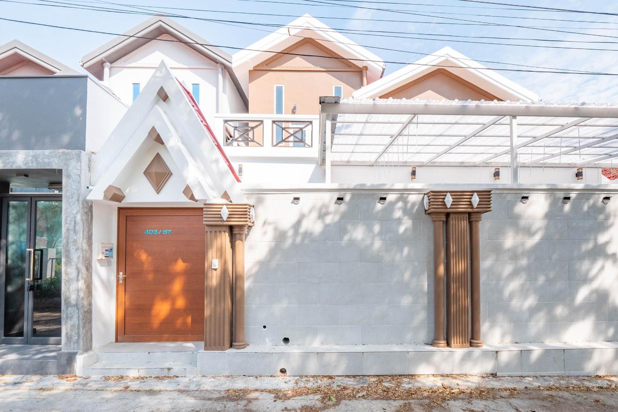Deluxe Pool 4 Bedroom 3 Bath Villa, * Jomtien Beach