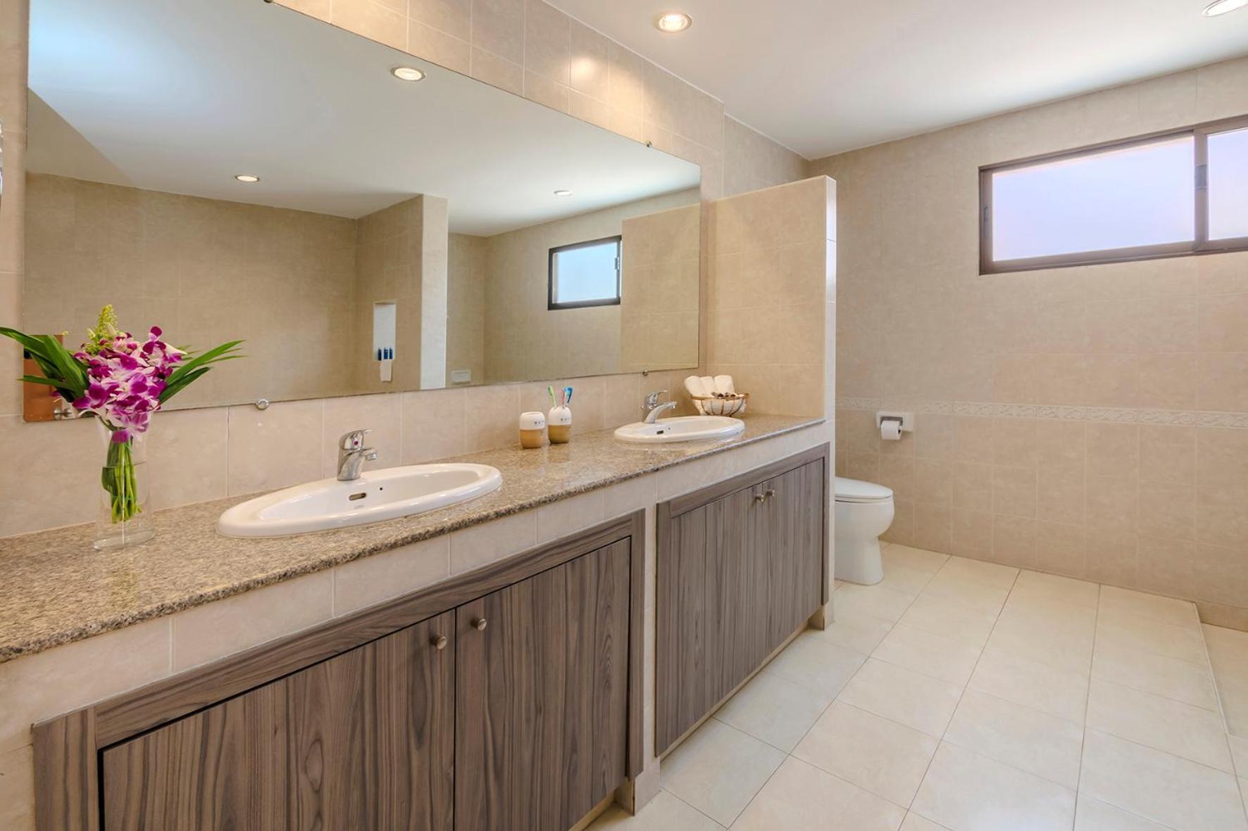 Villa Pattaya Hill Close To Walking St And *
