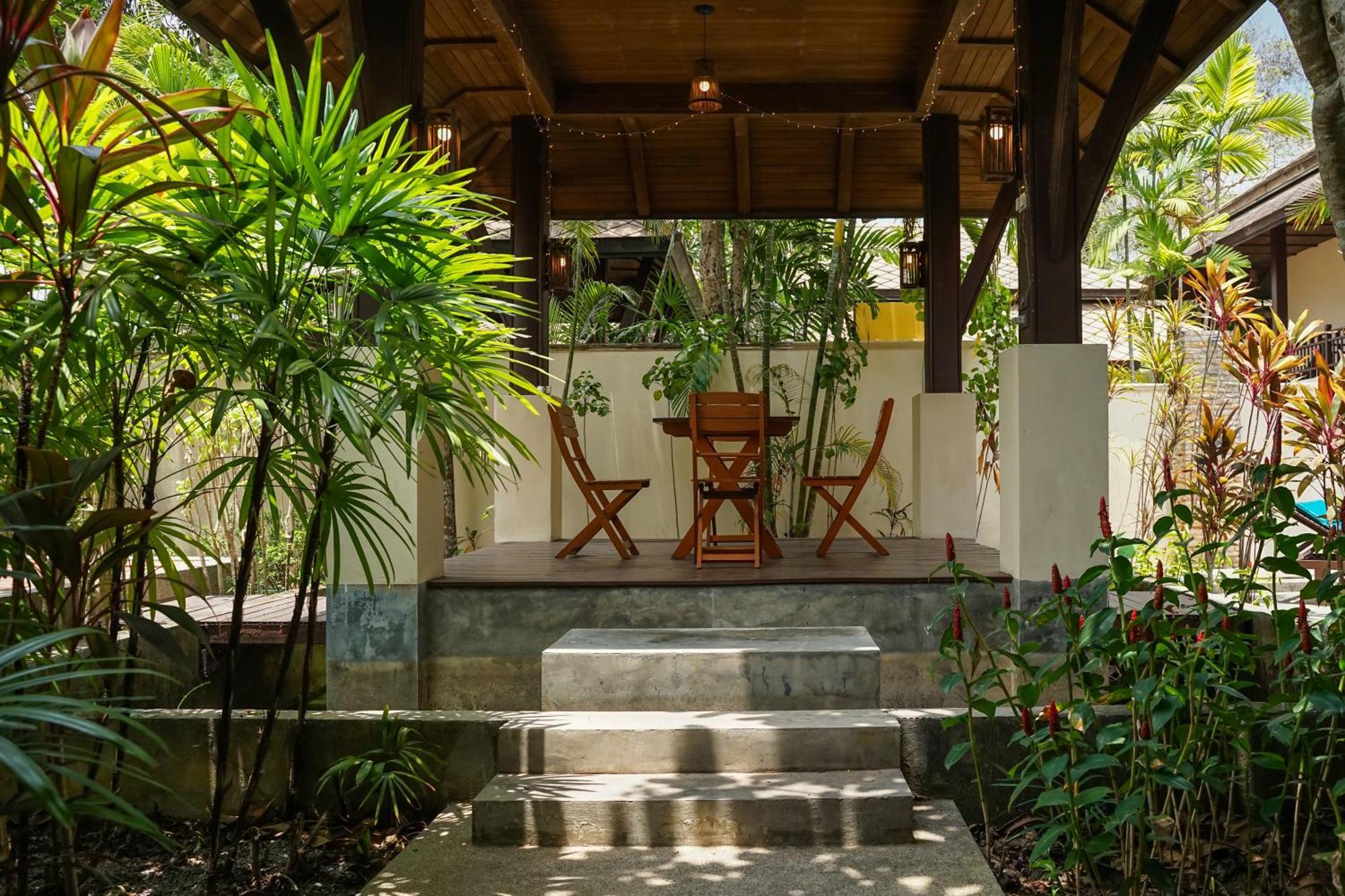 Large 4 Bed Short Walk To Maenam Praia de Mae Nam