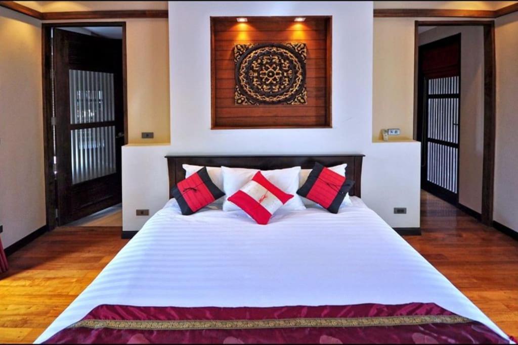 Large 4 Bed Short Walk To Maenam Pousada