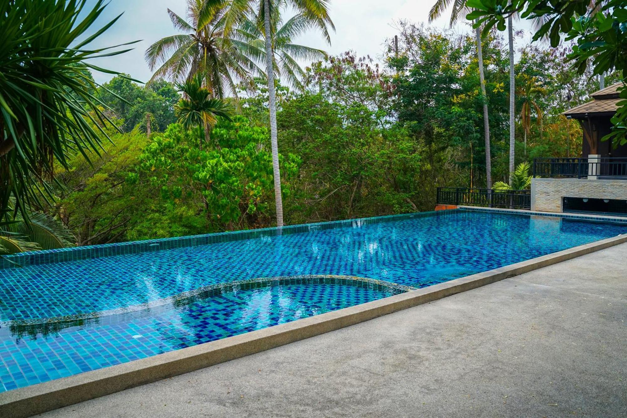 Large 4 Bed Short Walk To Maenam Pousada Praia de Mae Nam