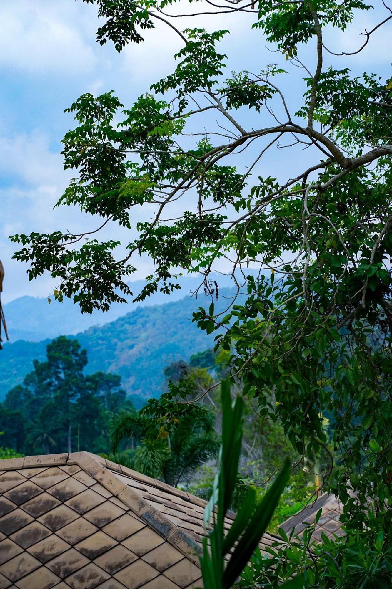 Large 4 Bed Short Walk To Maenam Praia de Mae Nam