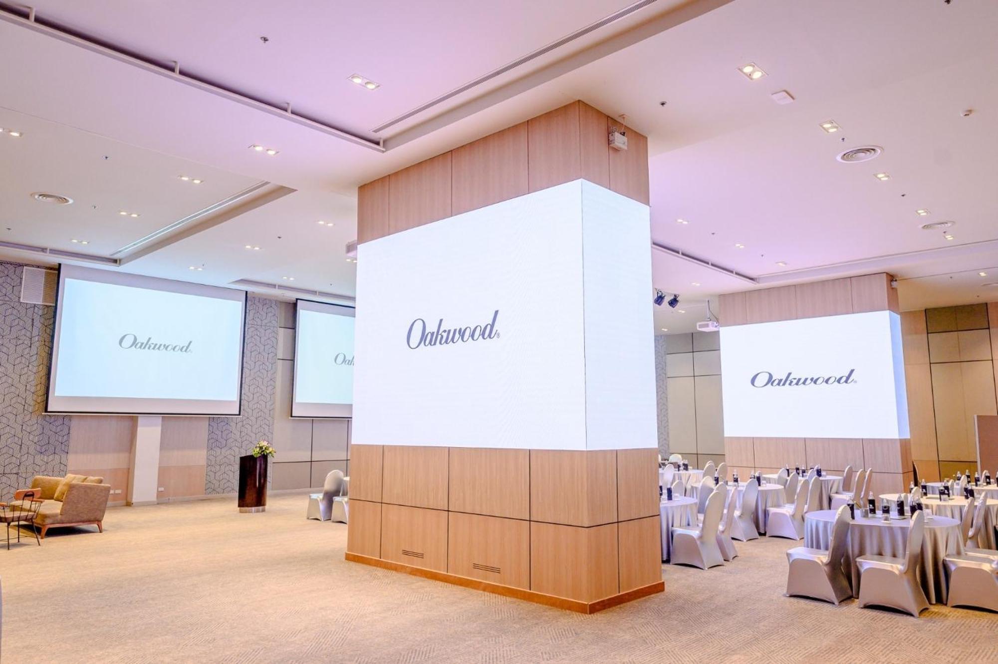 Oakwood & Sri Racha Hotel 5*