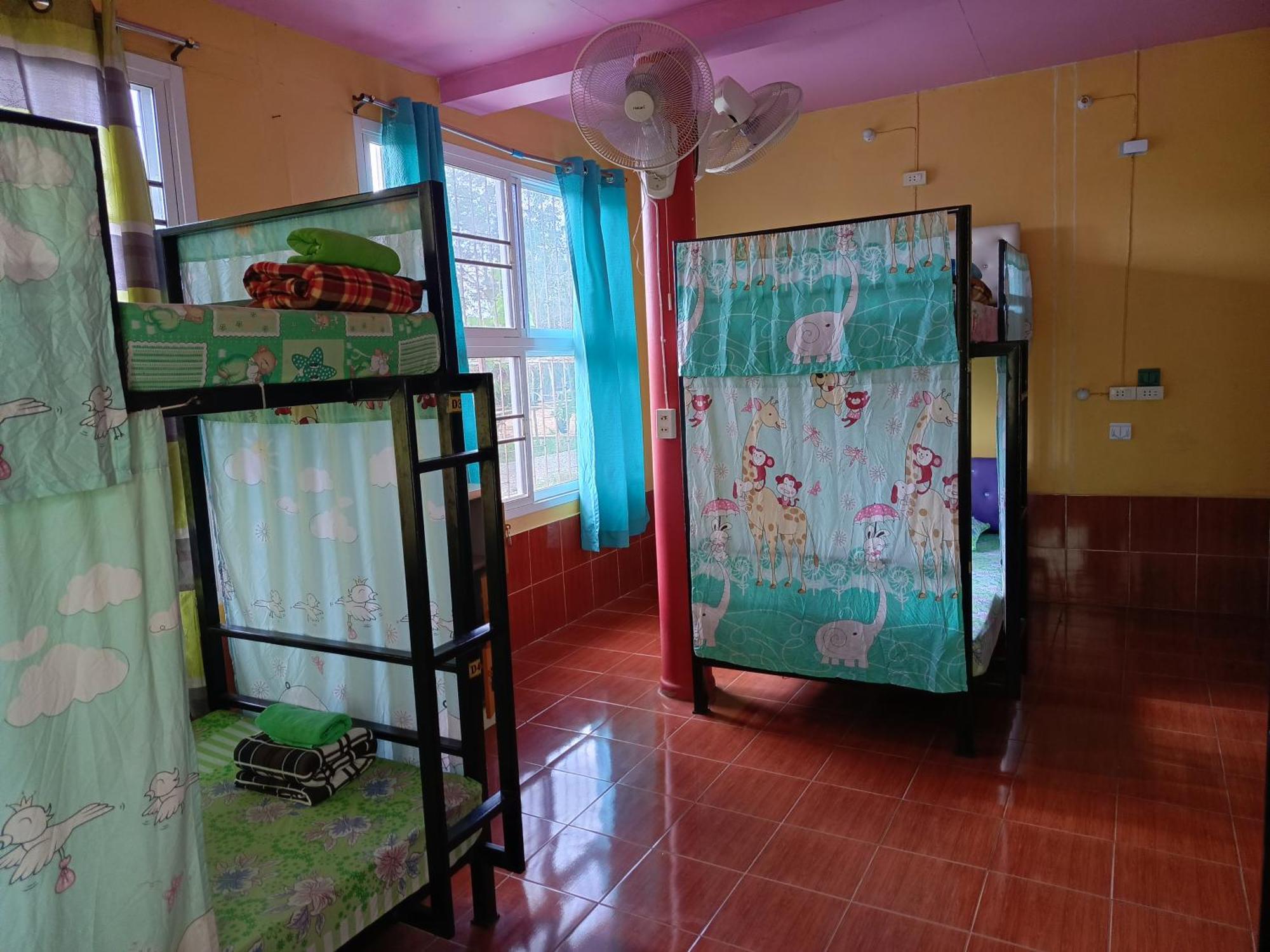 Guest house Ruengsrisiri *