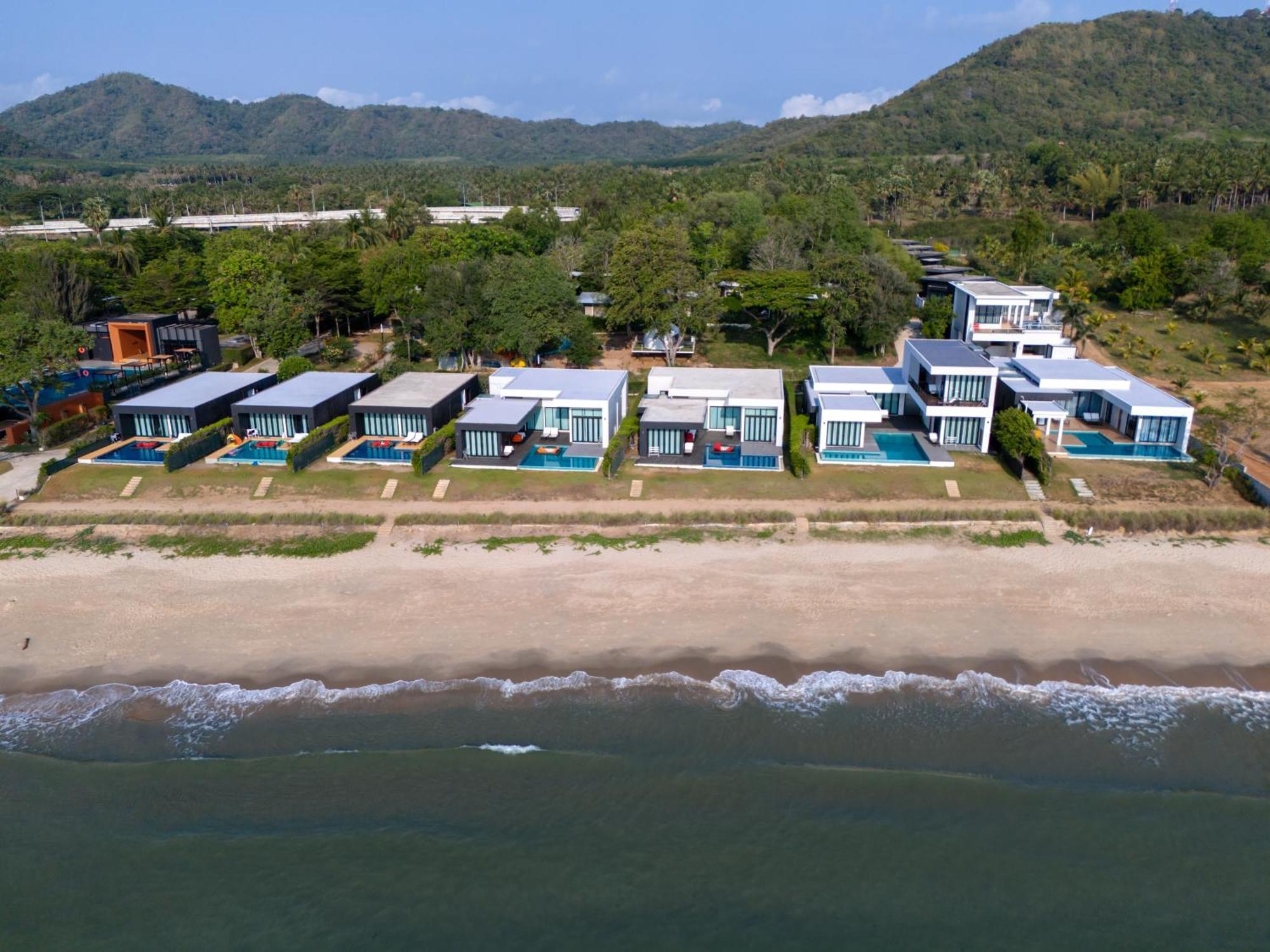 Sunshine Paradise Resort