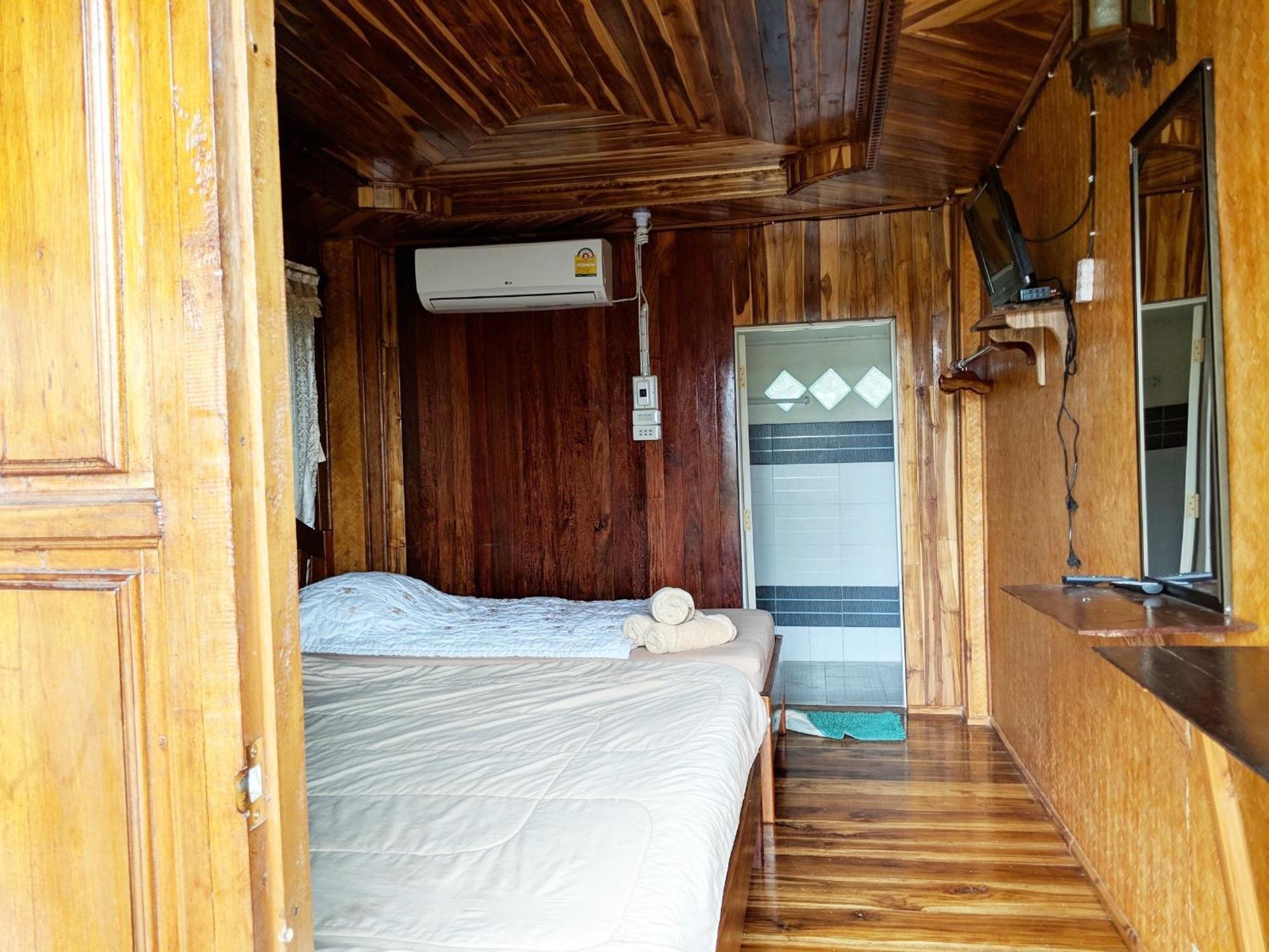 Resort Bansuanphuhong