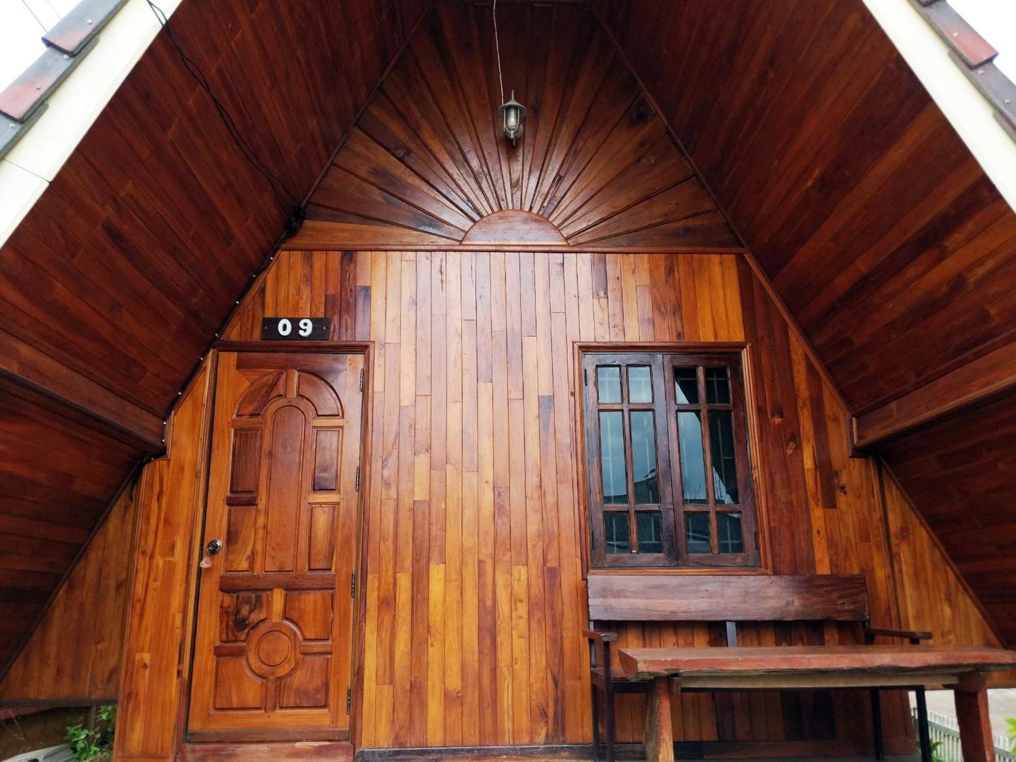 Resort Bansuanphuhong