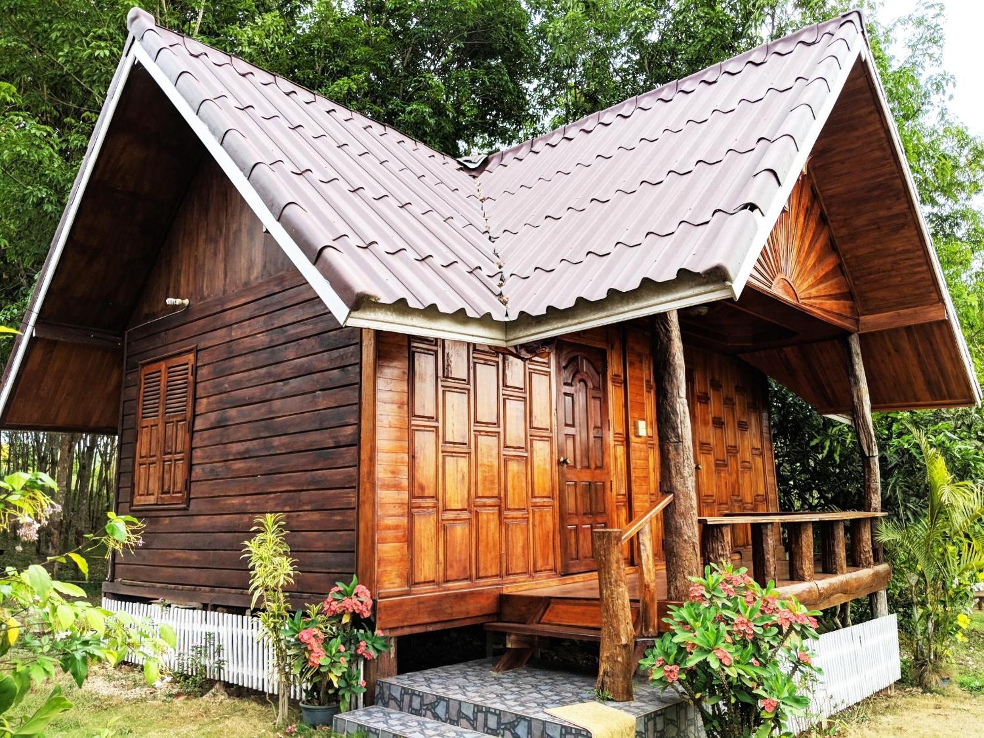 Resort Bansuanphuhong