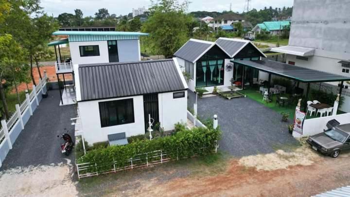 Khao Thalu *