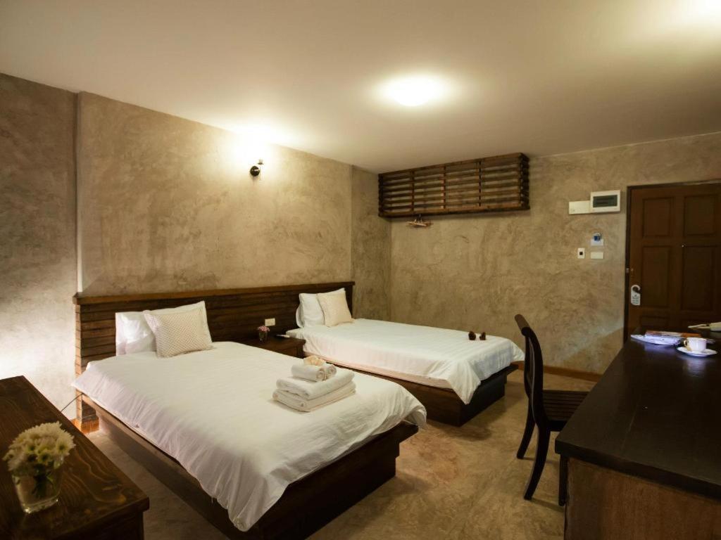 At Boutique Hotel