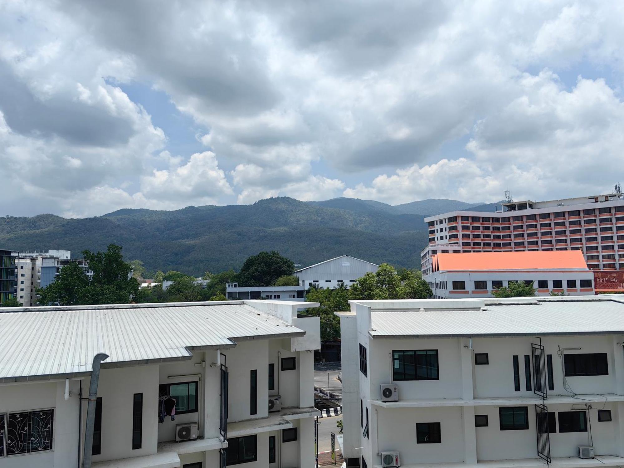 Mountain View & Quiet Cozy Apartment Chiang Mai