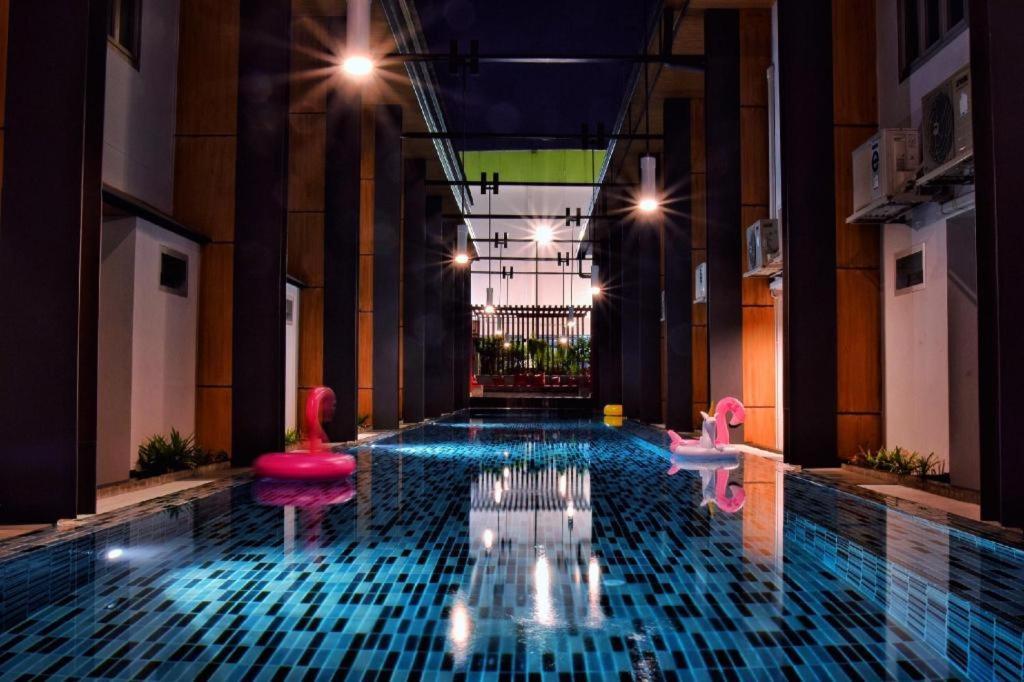 Z2 Boutique Hotel 2*
