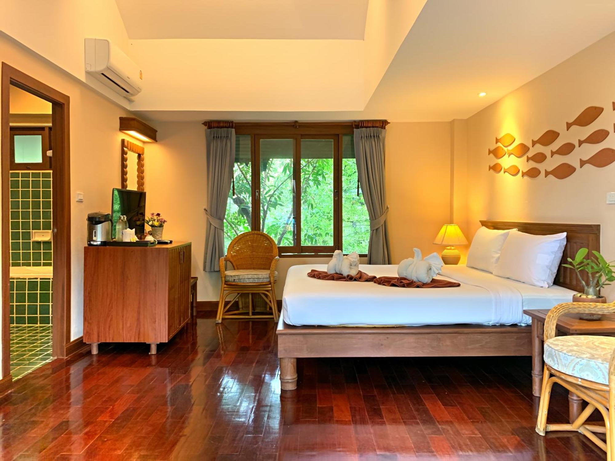 Baan Hin Sai & Resort