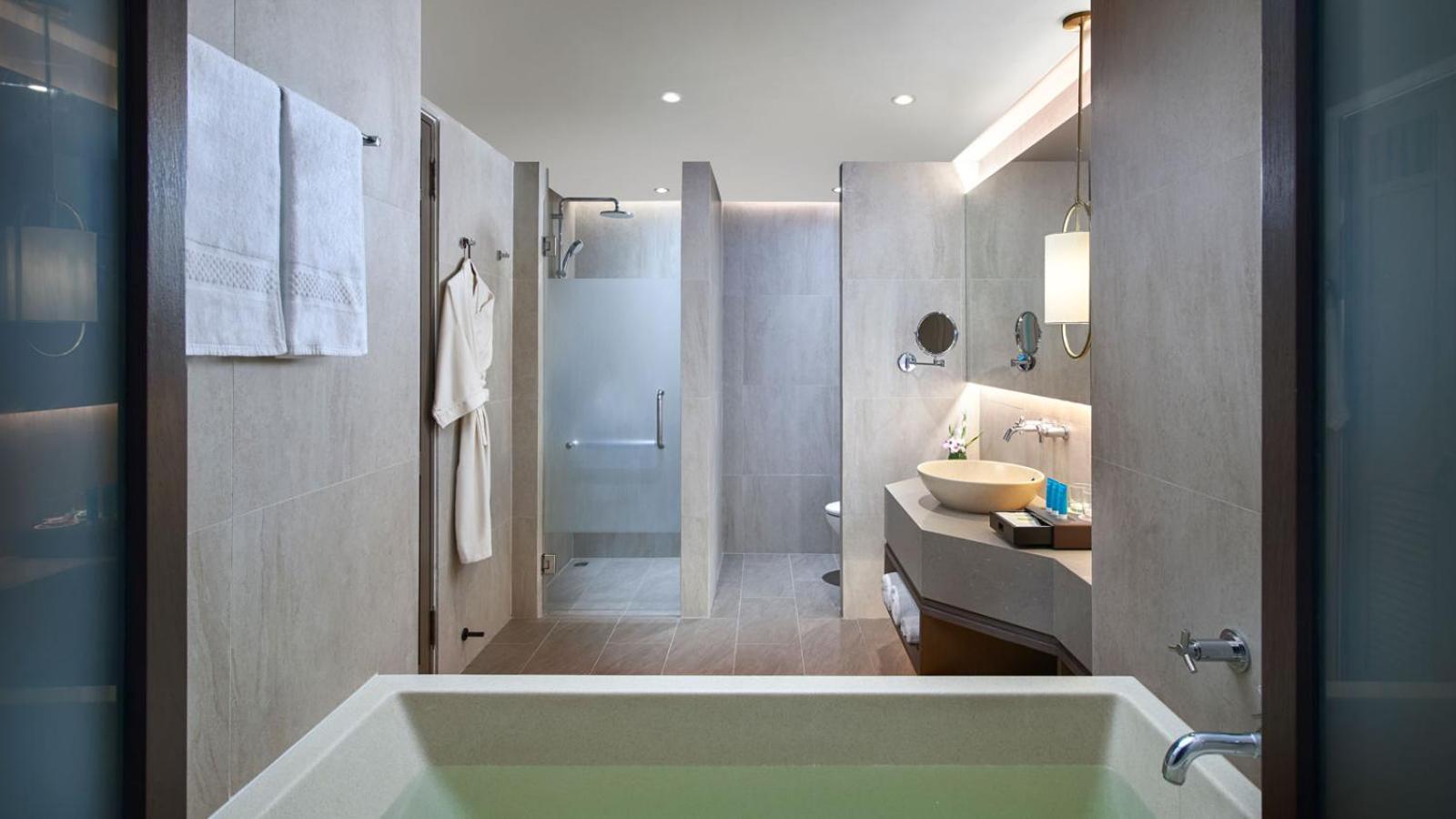 Amari Vogue Krabi Tub Kaek Beach