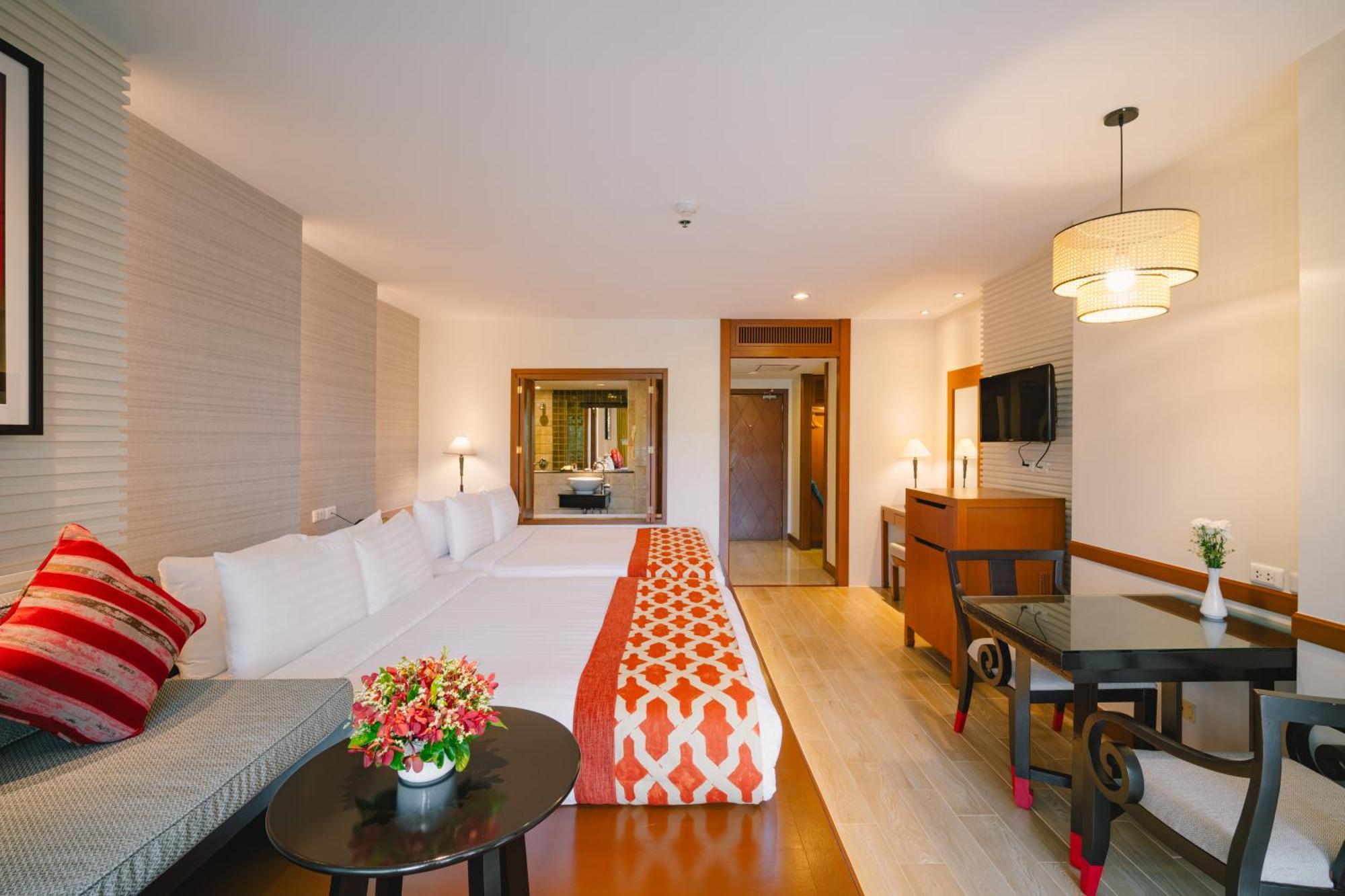 The Royal Paradise & - Sha Extra Hotel