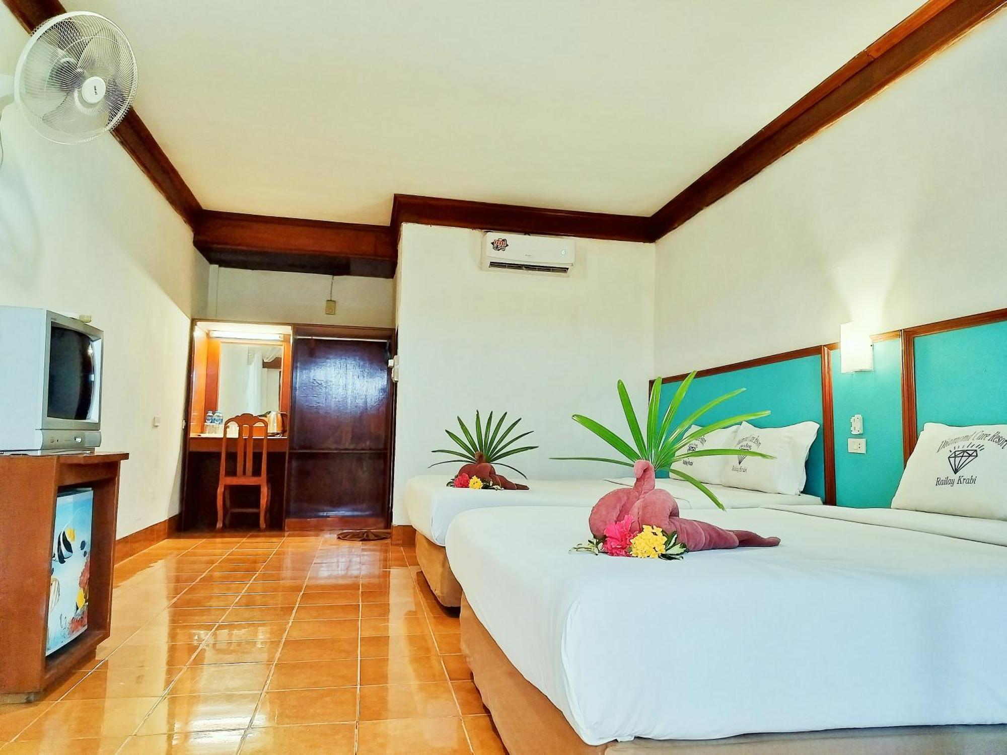 Diamond Cave Resort