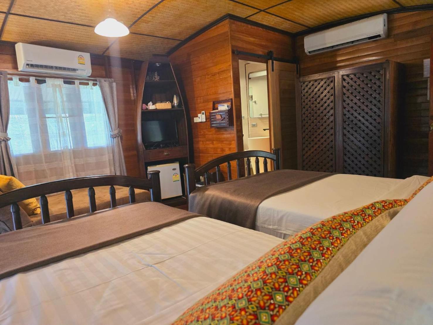 Kaengkrachan Boathouse Paradise 3* Kaeng Krachan