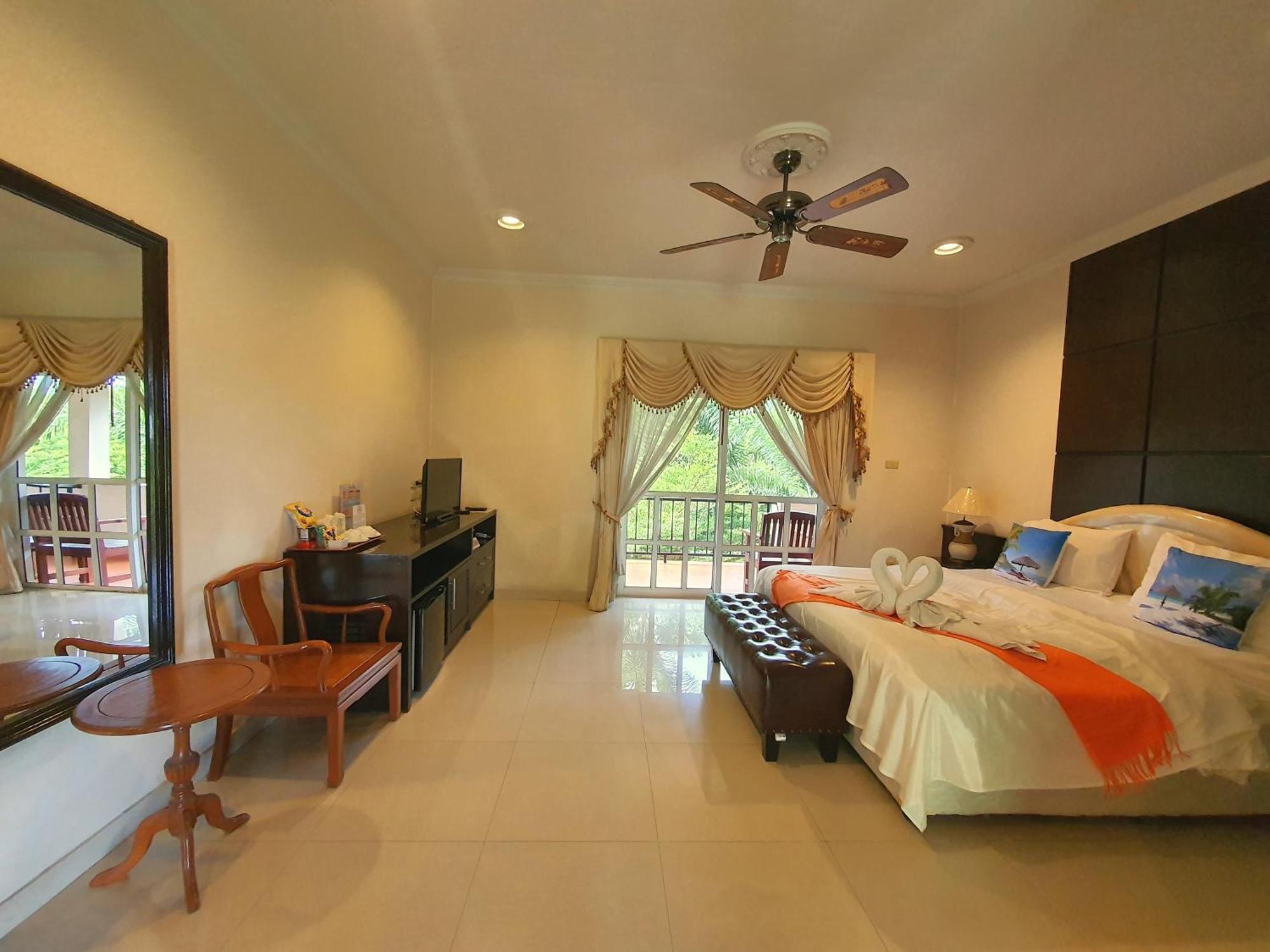 Hotel Serene Sands 4*