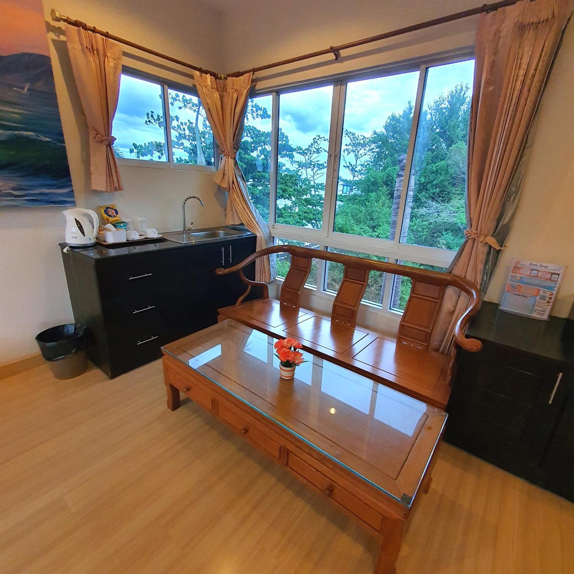 Serene Sands Hotel Bang Lamung