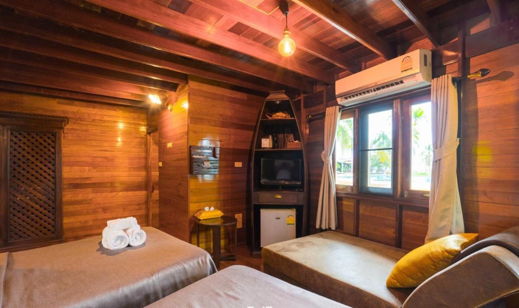 Resort Kaengkrachan Boathouse Paradise 3*