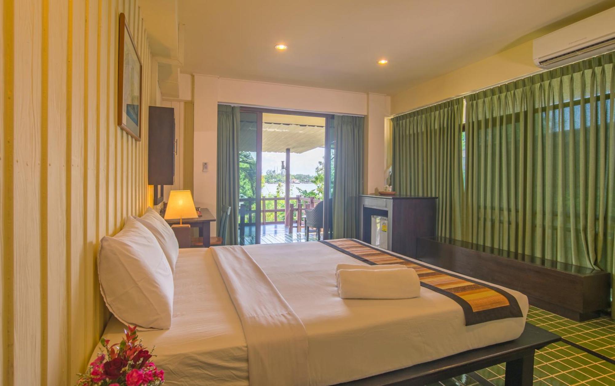 Seaview Hotel