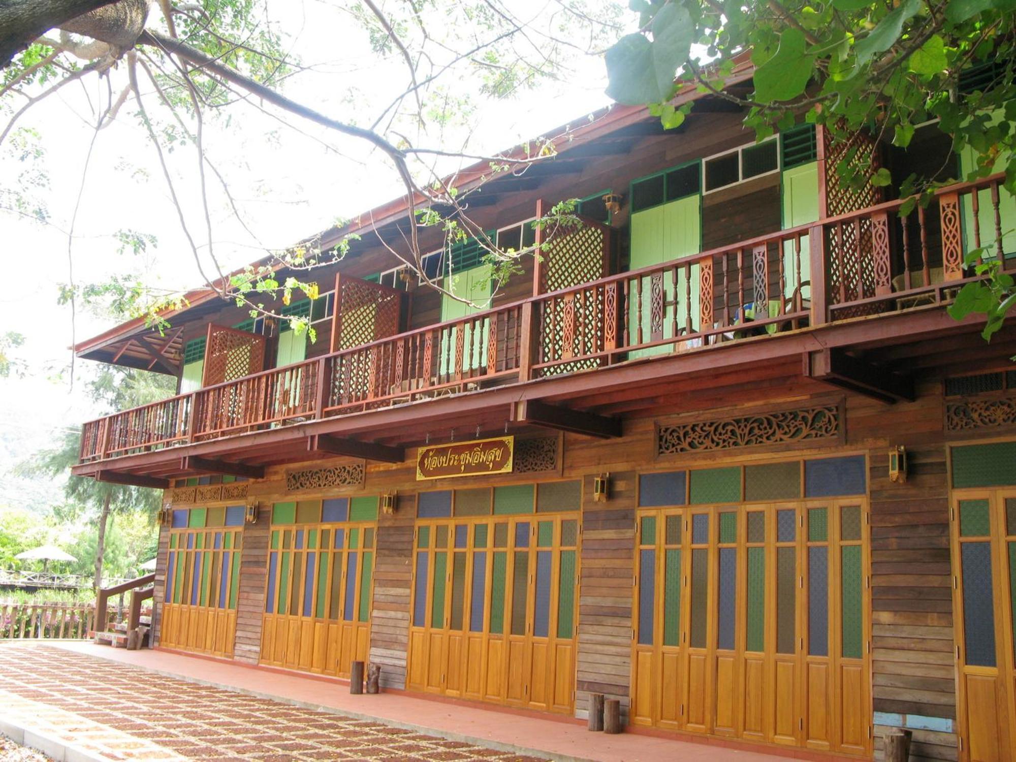 Resort Baan Imm Sook