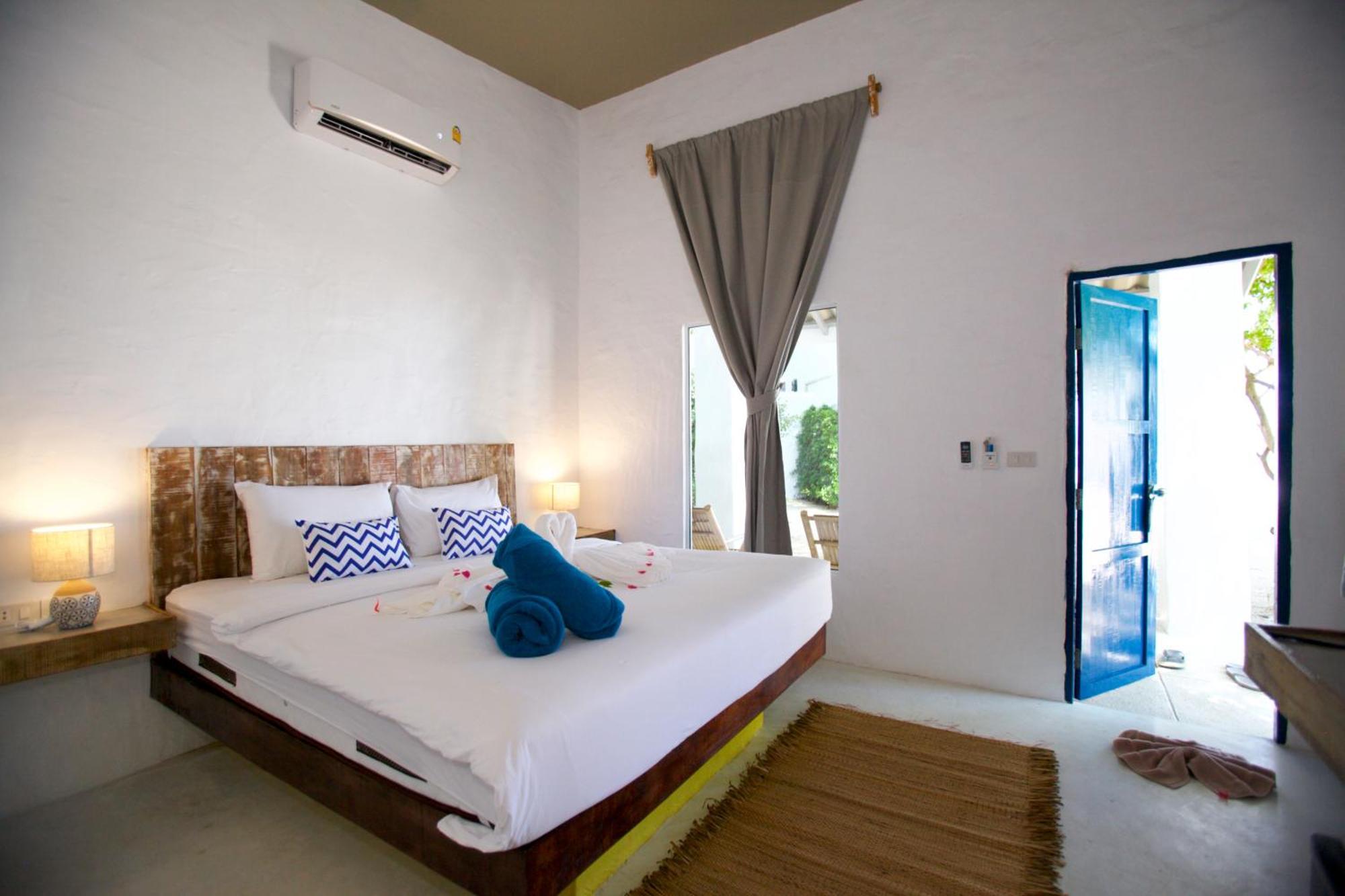 Resort Lime N Soda Beachfront Thongsala
